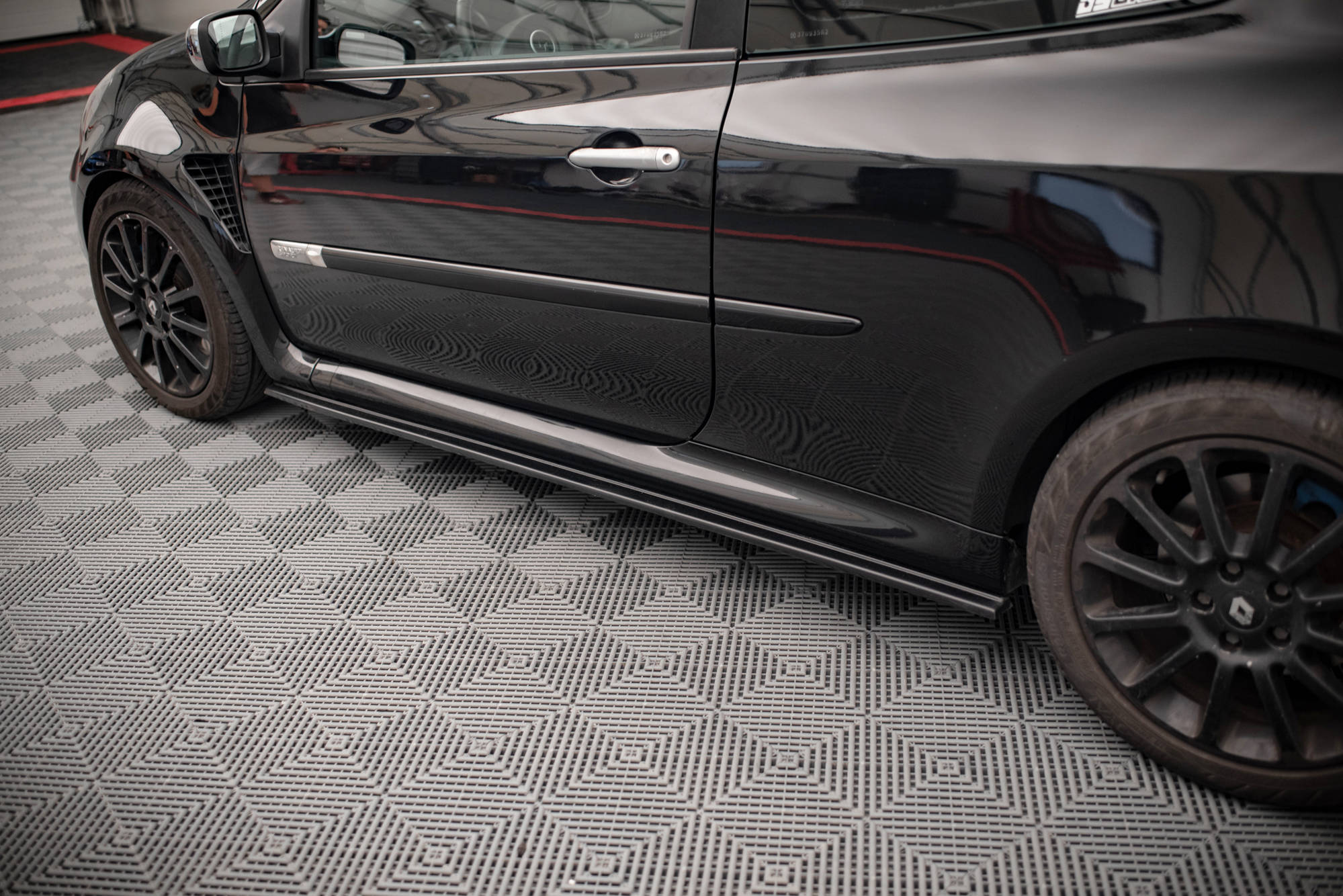 Street+ Seitenschweller Leisten passend für Renault Clio MK3 RS schwarz Hochglanz
