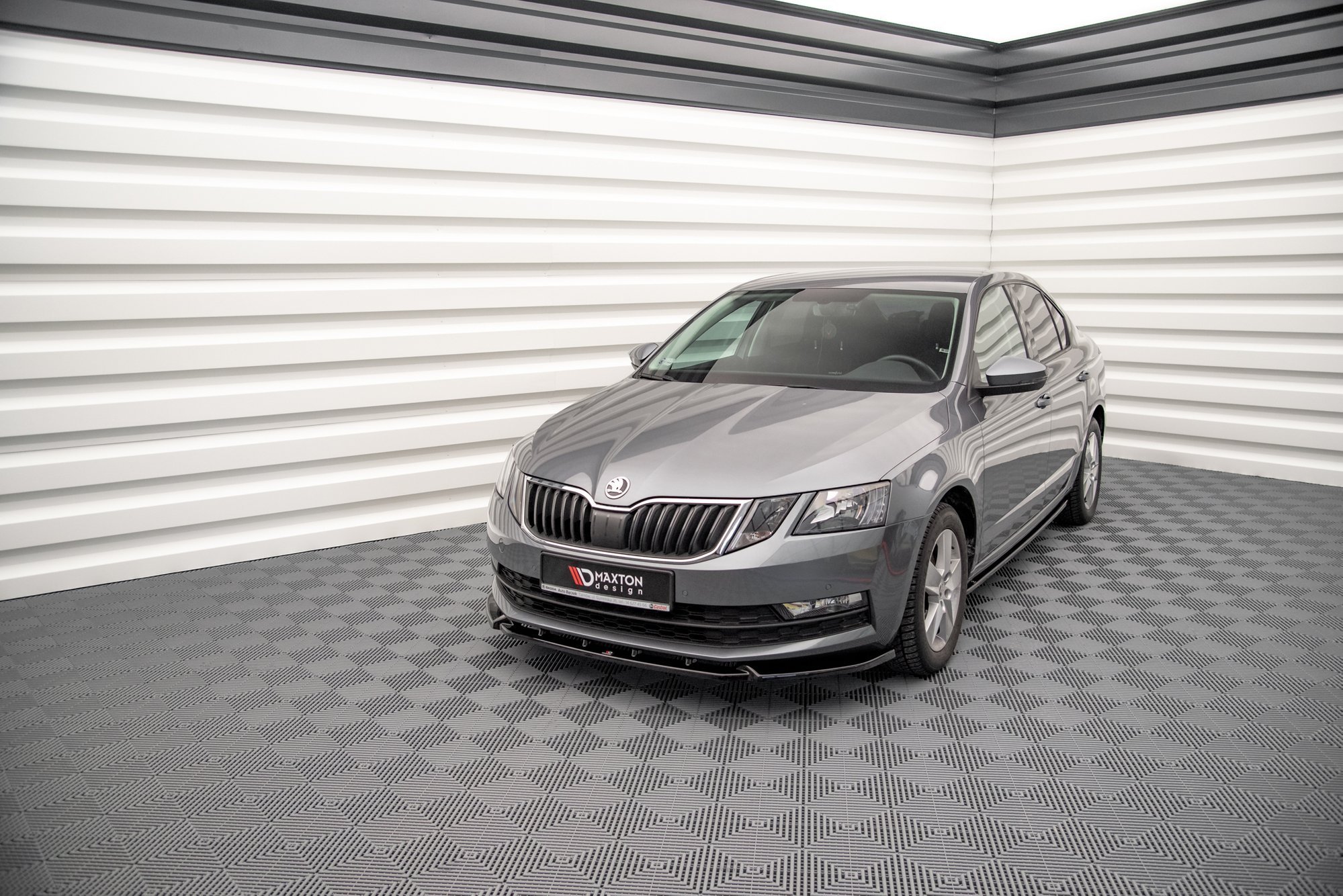 Street+ Spoilerlippe Front Ansatz V.1 passend für Skoda Octavia Mk3 FL schwarz Hochglanz