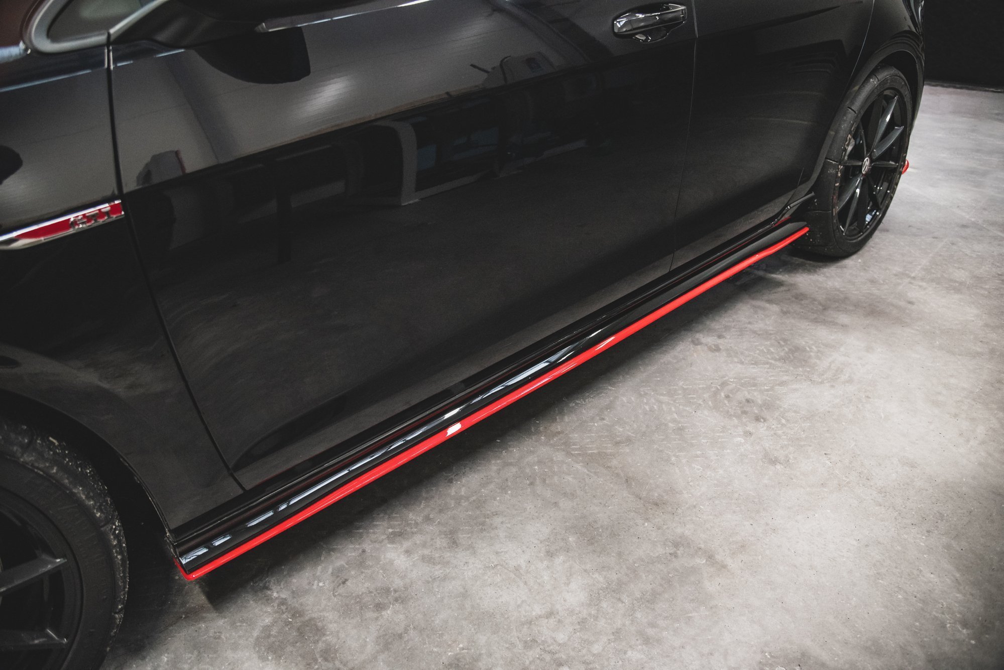 Seitenschweller Ansatz für VW Golf GTI TCR Mk7 schwarz Hochglanz
