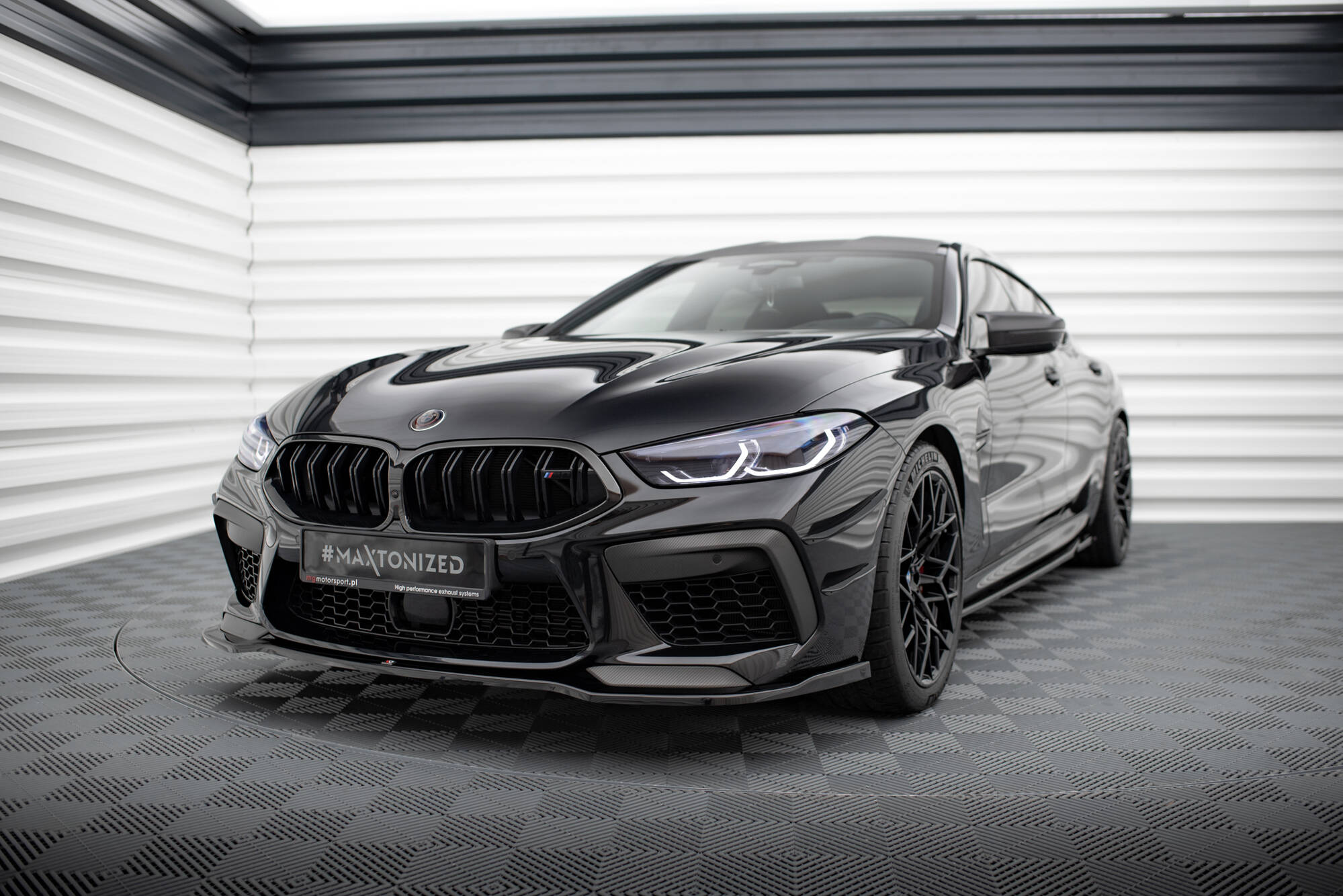 Street+ Spoilerlippe Front Ansatz V.2 passend für BMW M8 Gran Coupe F93 / Coupe F92 schwarz Hochglanz