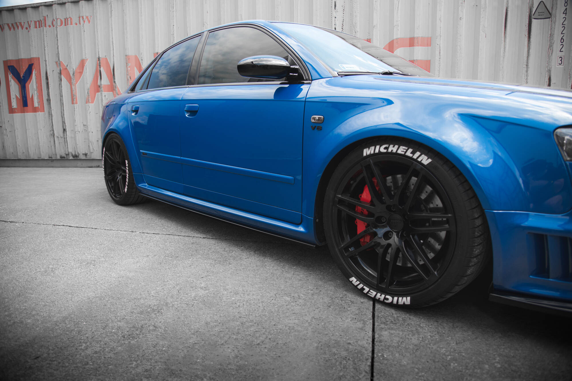 Seitenschweller Ansatz für Audi RS4 B7 schwarz Hochglanz