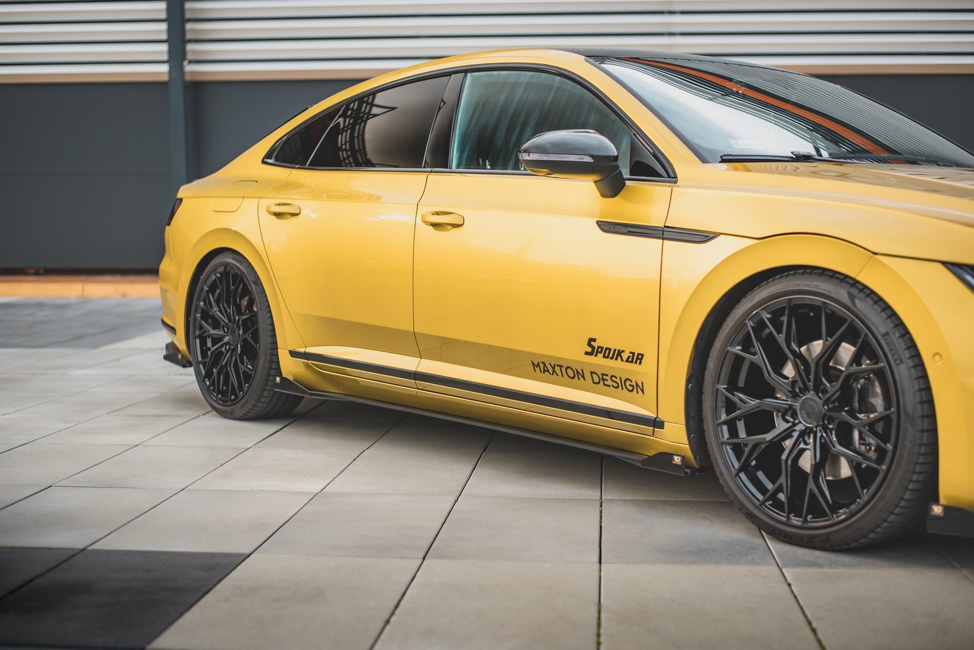 Street Pro Seitenschweller Leisten + Flaps passend für VW Arteon R-Line Limousine / Shooting Brake Mk1 schwarz Hochglanz
