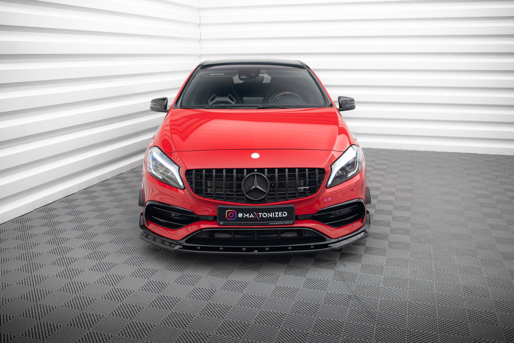 Street+ Spoilerlippe Front Ansatz V.1 passend für Mercedes A45 Aero W176 FL schwarz Hochglanz
