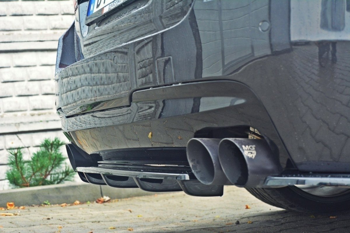 Heckansatz BMW 5er M-Paket Limousine/Touring F10/F11 mit zwei Doppel Endstücken schwarz Hochglanz