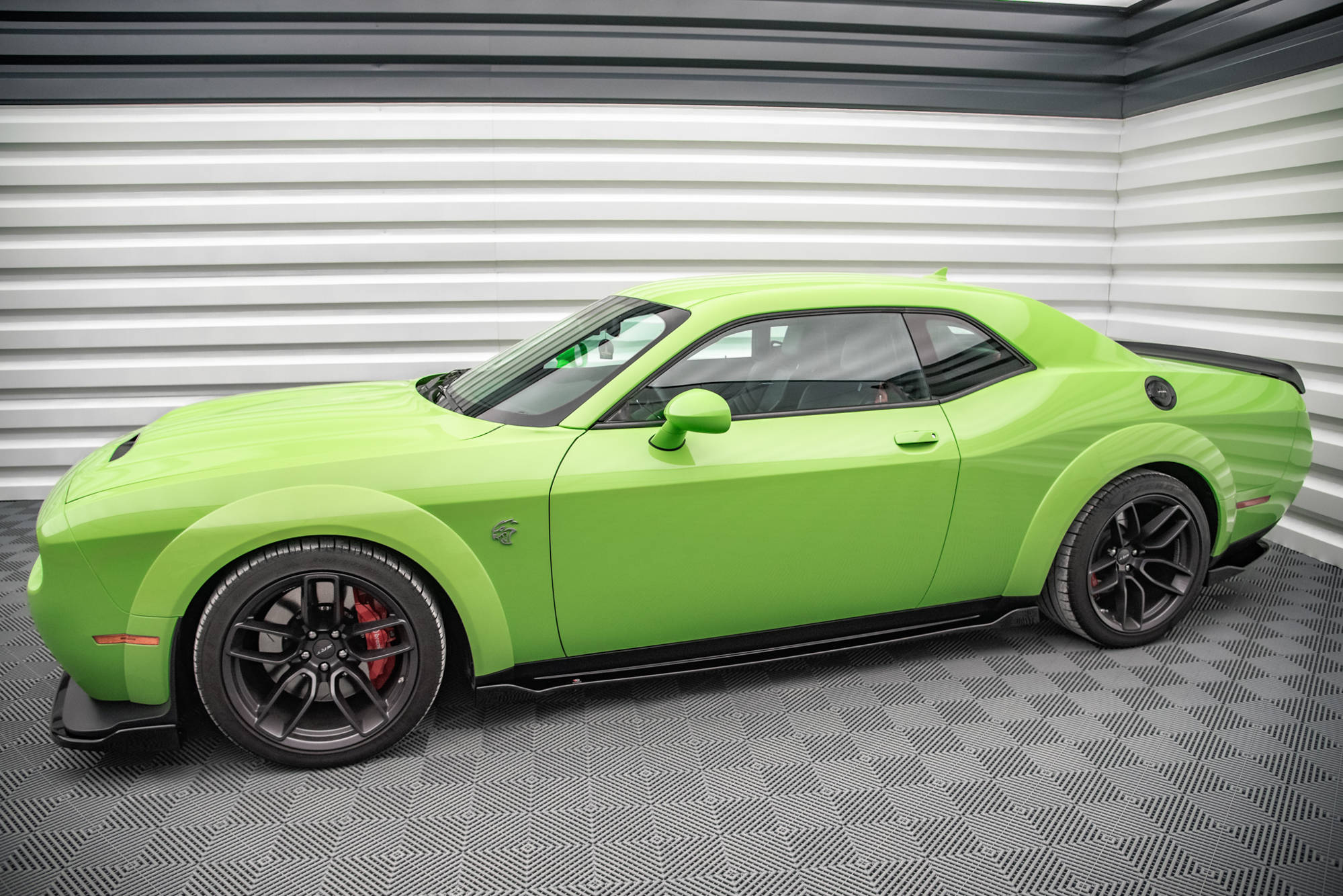 Street+ Seitenschweller Leisten passend für Dodge Challenger SRT Hellcat Widebody Mk3 schwarz Hochglanz