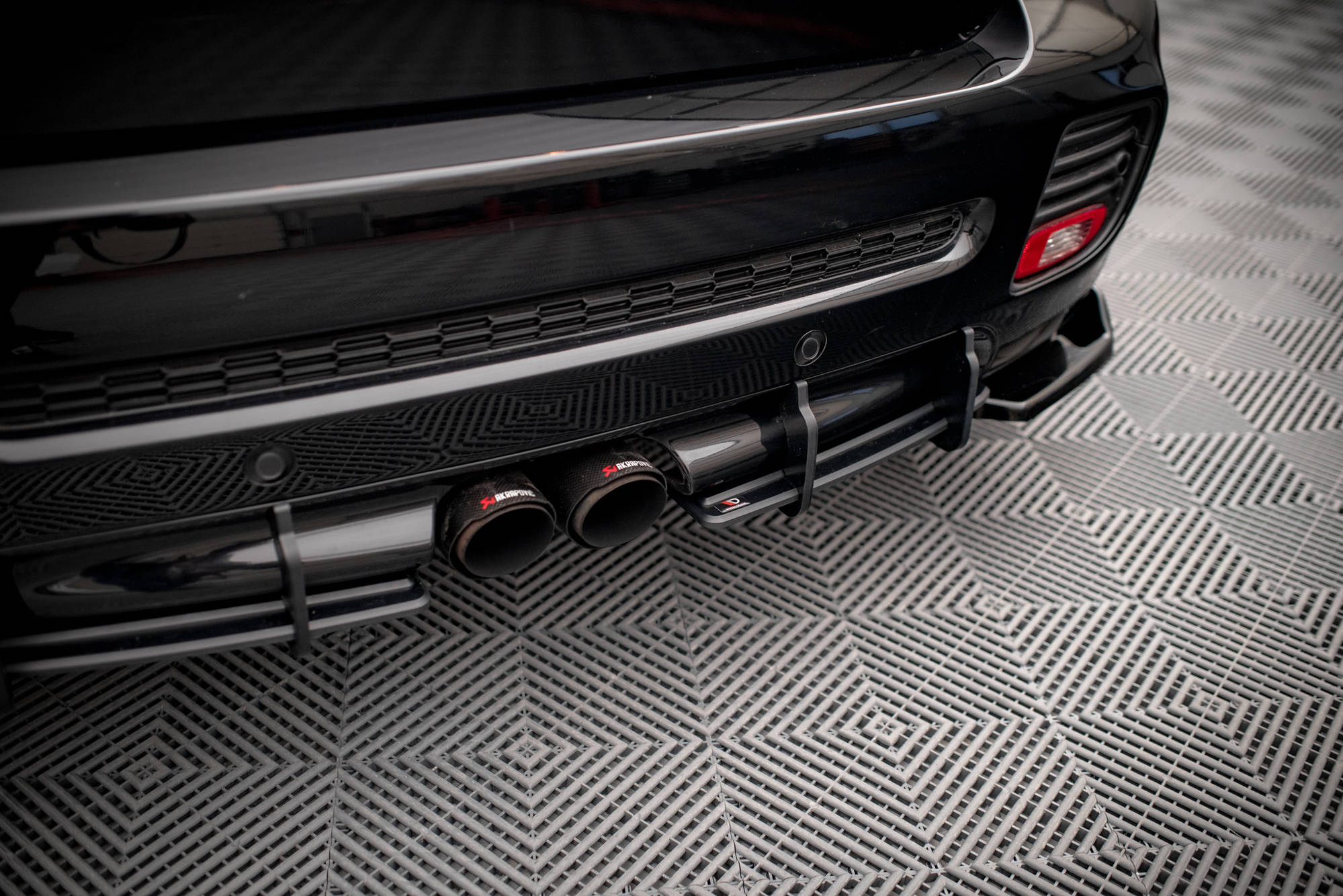 Street Pro Heckschürze Heck Ansatz Diffusor passend für Mini Cooper John Cooper Works R56 rot