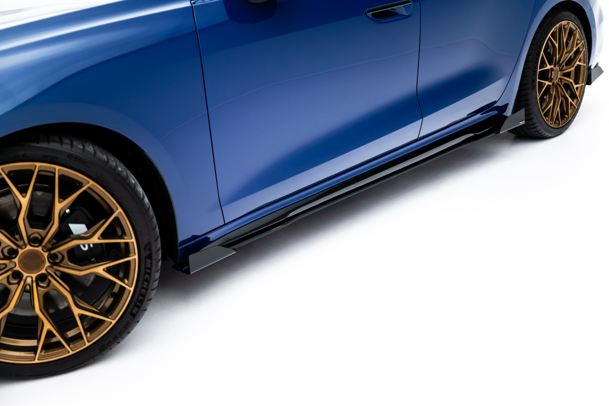 Street Pro Seitenschweller Leisten + Flaps passend für Audi A5 S-Line / S5 Limousine / Avant B10 schwarz Hochglanz
