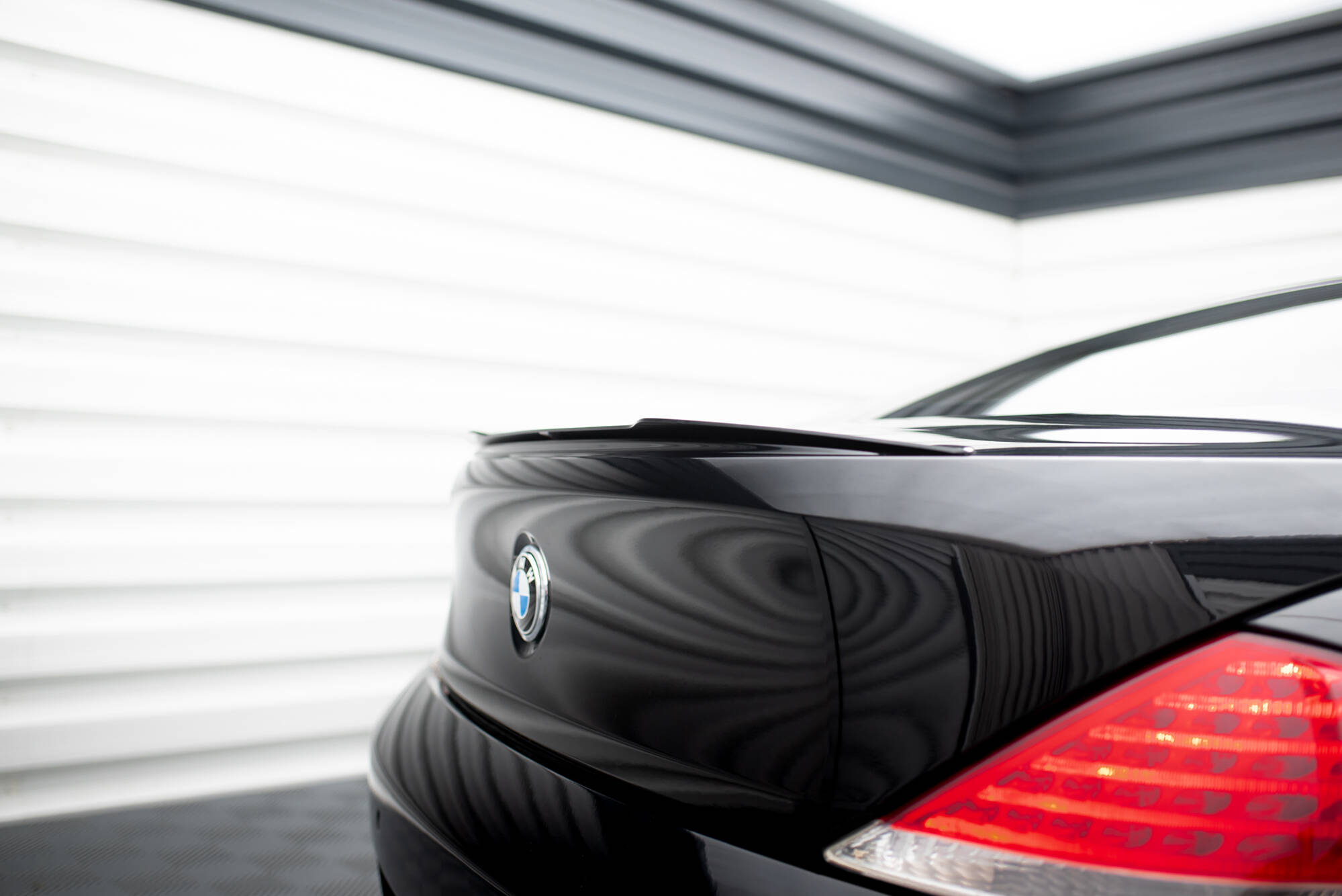 Spoiler CAP für BMW M6 / 6 E63 schwarz Hochglanz