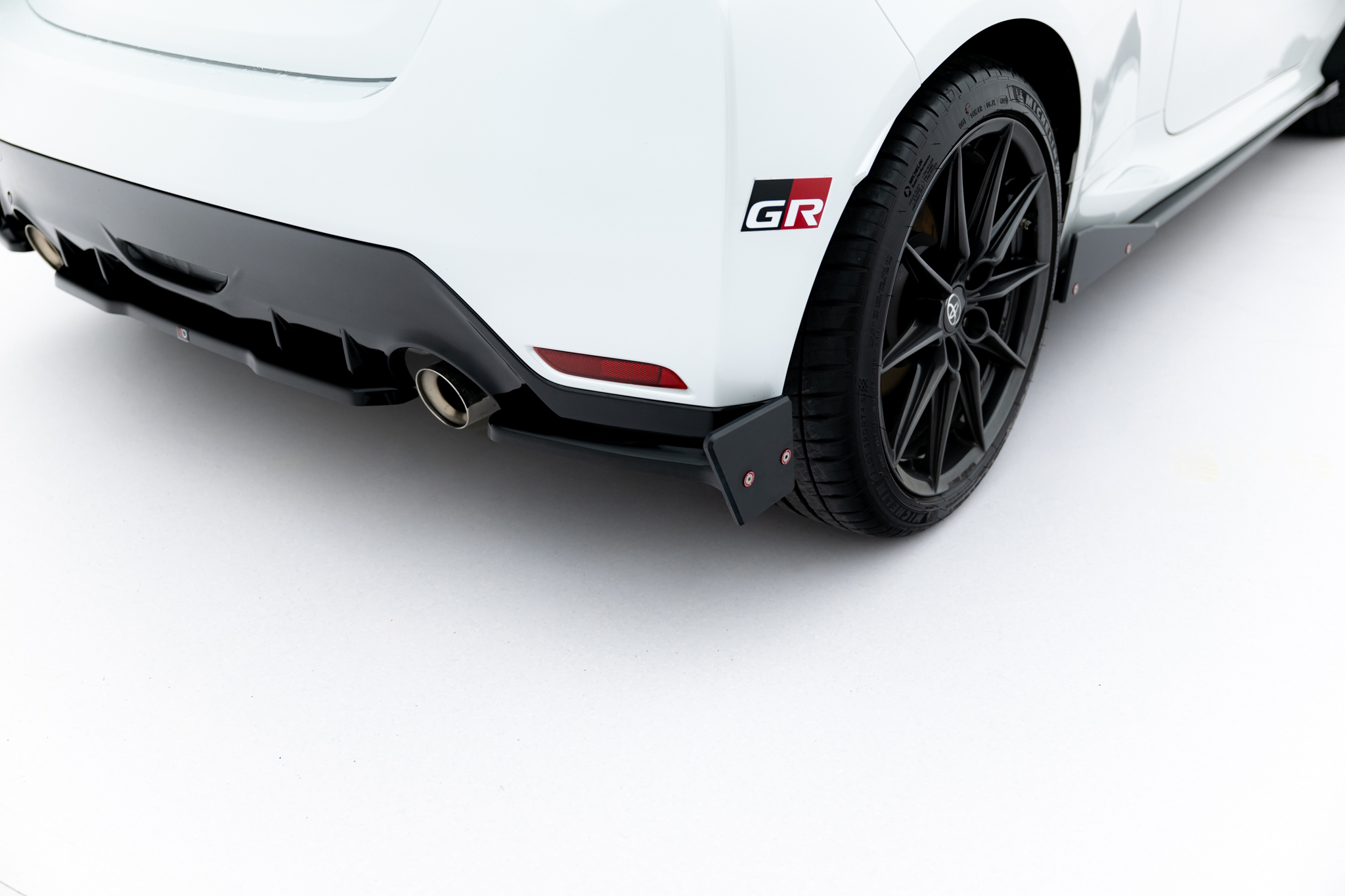 Street+ Heck Ansatz Flaps V.2 passend für Toyota GR Yaris Mk4