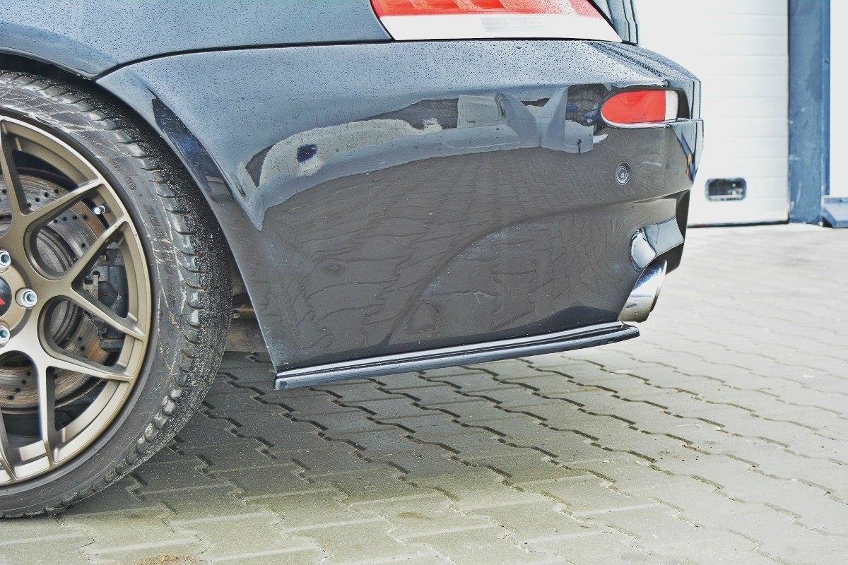Heck Ansatz Flaps Diffusor für BMW M6 E63 schwarz Hochglanz