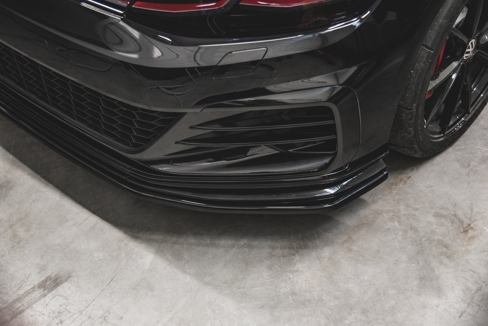 Front Ansatz für VW Golf 7 GTI TCR schwarz Hochglanz