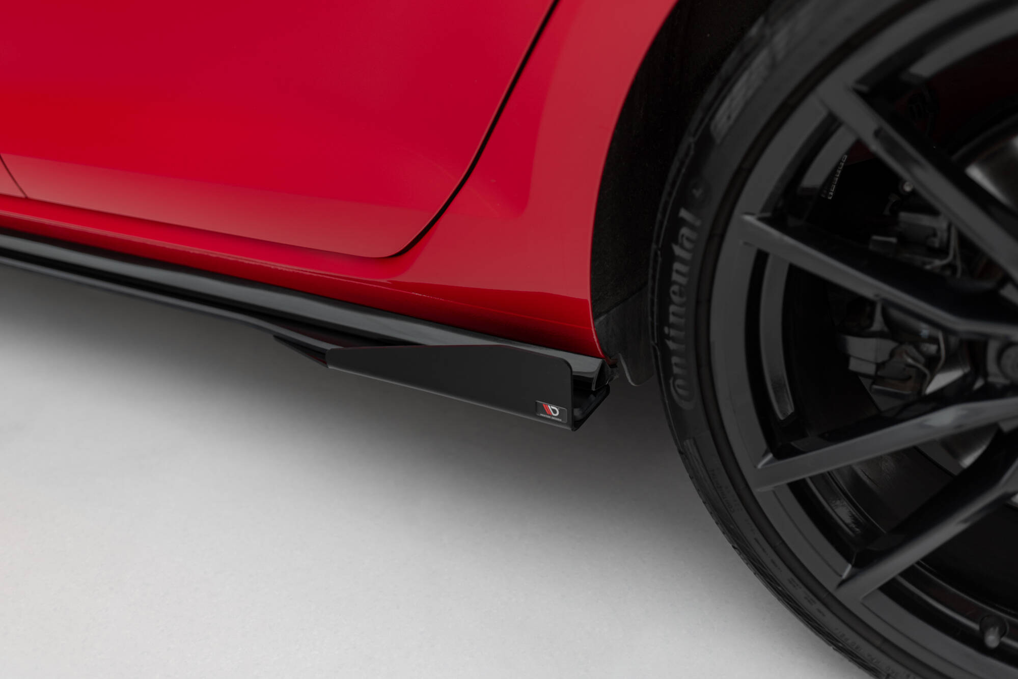 Street Pro Seitenschweller Leisten + Flaps passend für VW Golf R / R-Line Mk7 FL schwarz Hochglanz