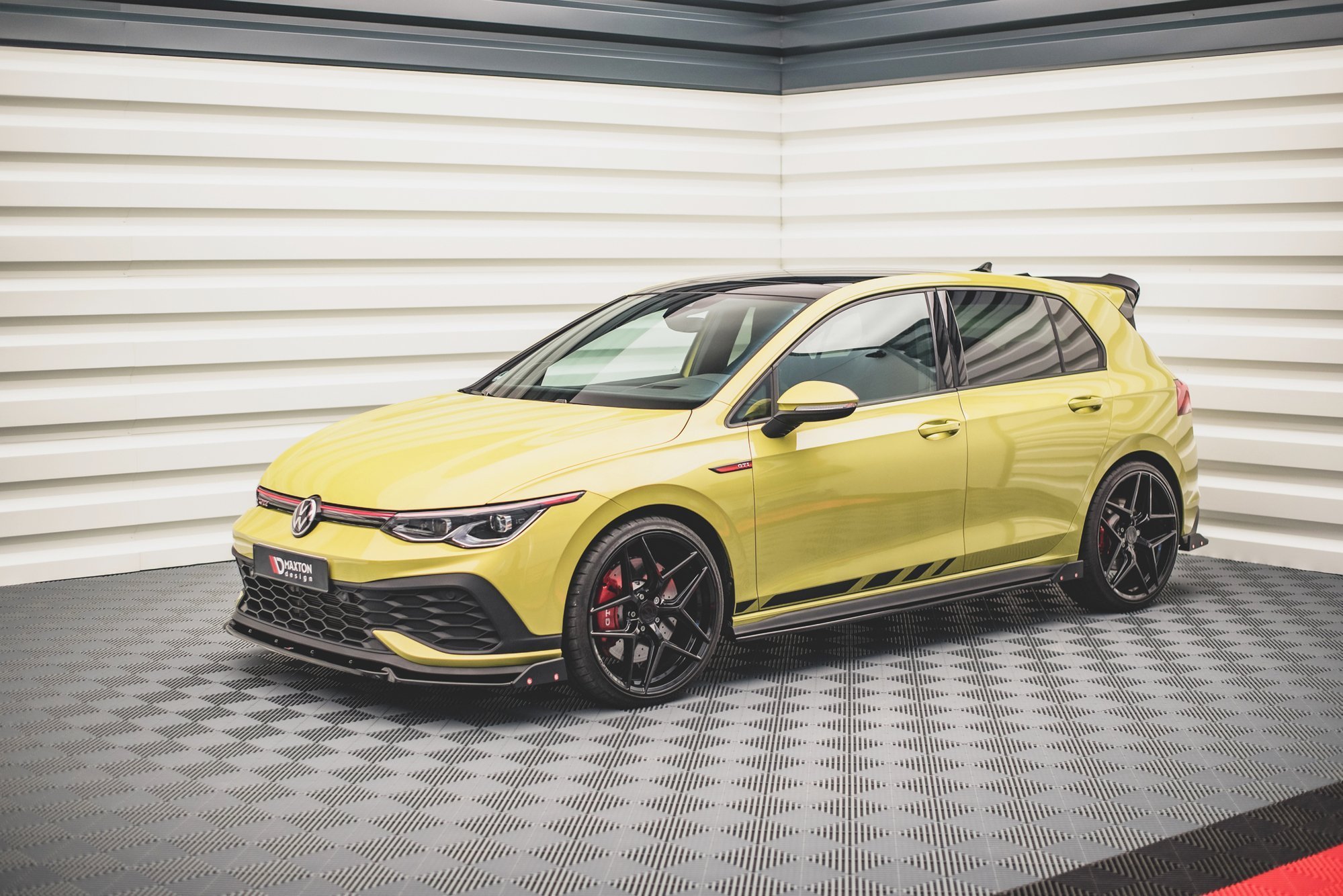 Street+ Seitenschweller Leisten V.2 + Flaps passend für VW Golf GTI / GTE / GTI Clubsport / GTD / R-Line Mk8