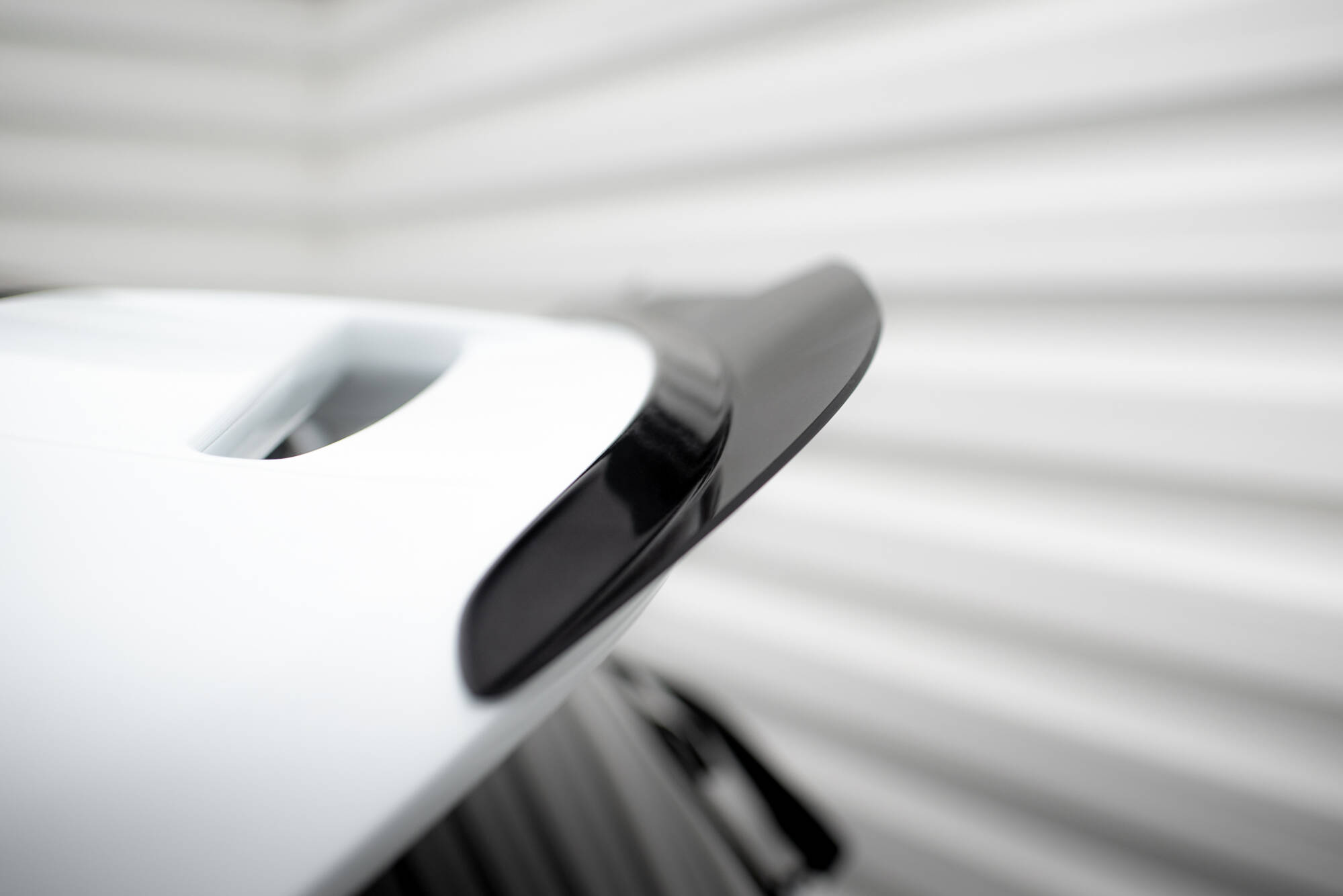Spoiler CAP für Ford Fiesta ST Mk7 FL schwarz Hochglanz