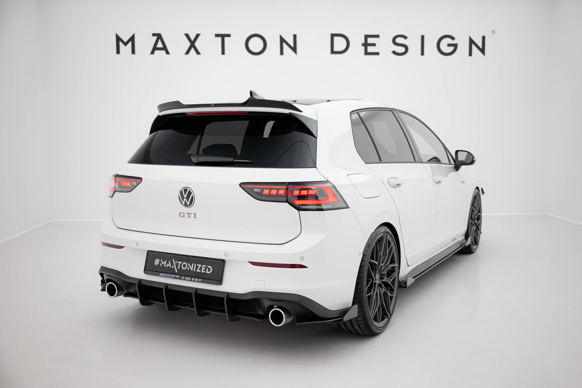 Heck Spoiler Aufsatz Abrisskante V.2 passend für VW Golf GTI / GTE / GTD / R-Line / R Mk8 schwarz Hochglanz