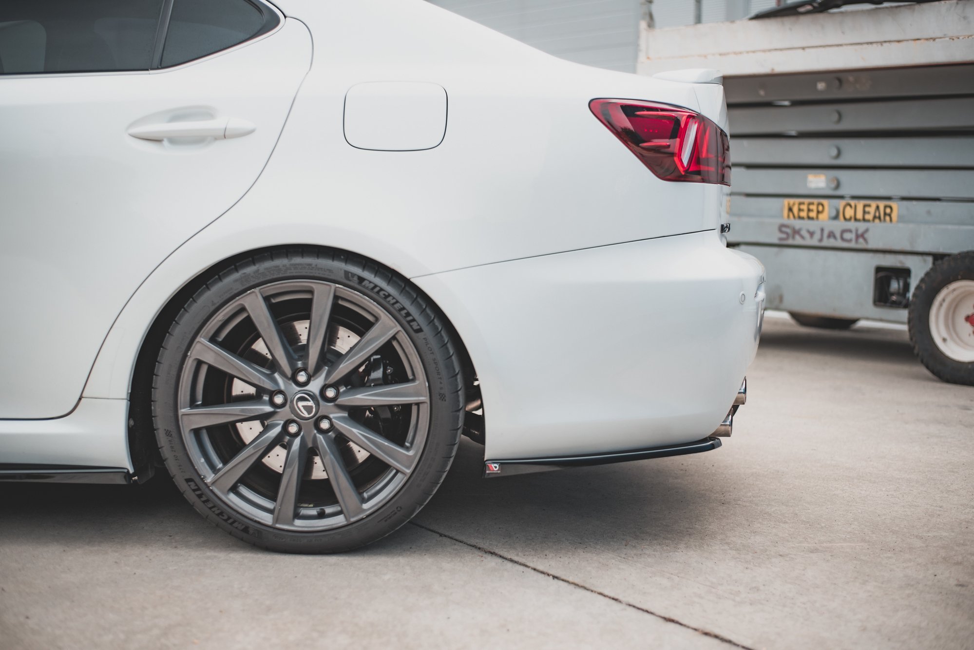 Street+ Heck Ansatz Flaps passend für Lexus IS F Mk2 schwarz matt