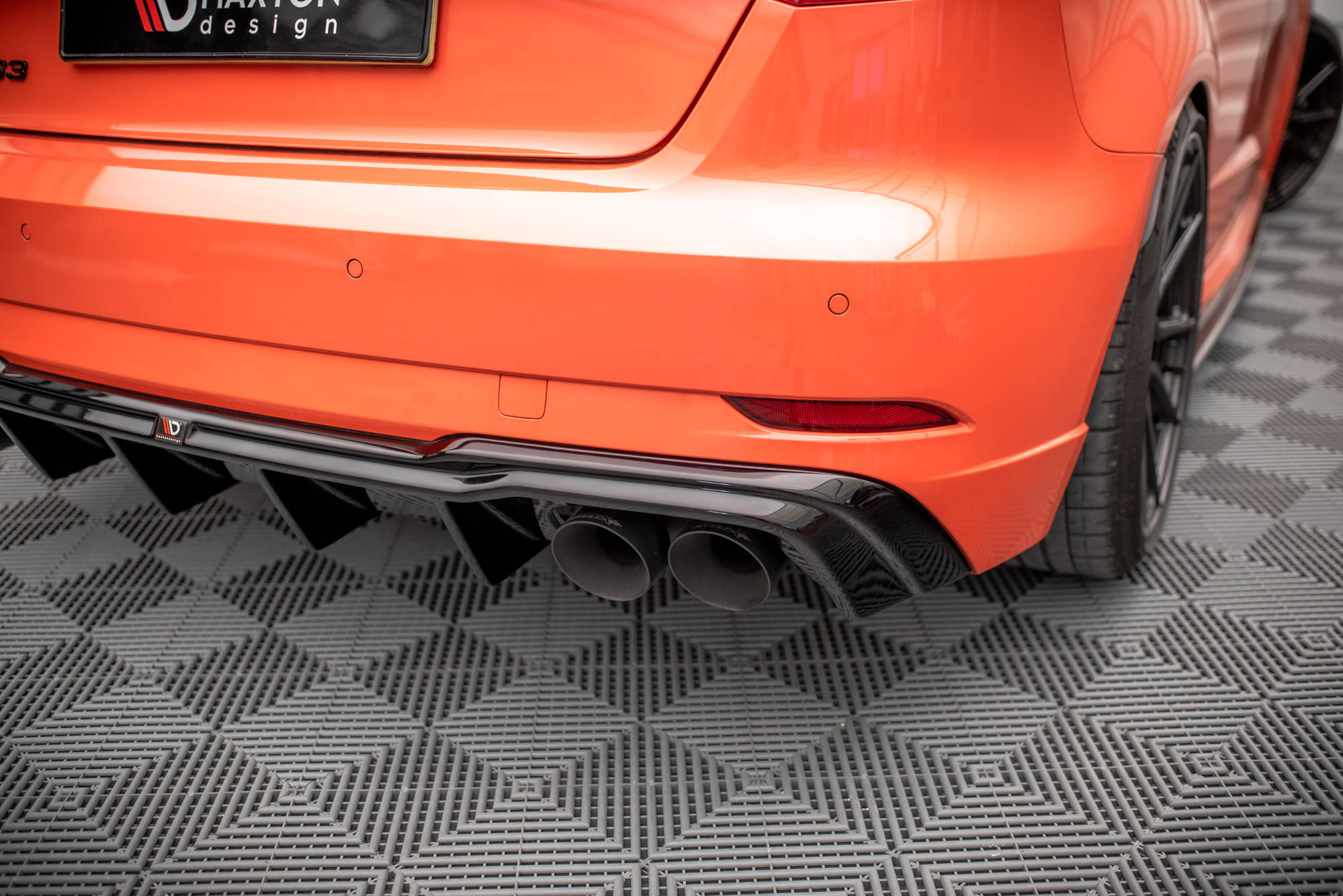 Street+ Heck Ansatz Diffusor V.2 passend für Audi RS3 Sportback 8V FL schwarz Hochglanz