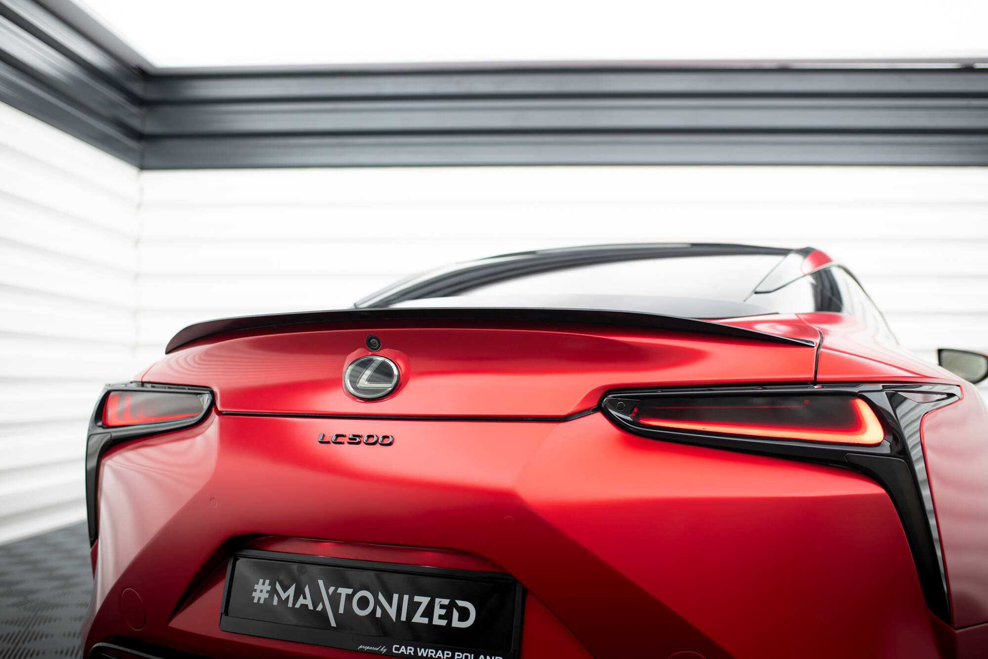 Heck Spoiler Aufsatz Abrisskante passend für Lexus LC 500 schwarz Hochglanz