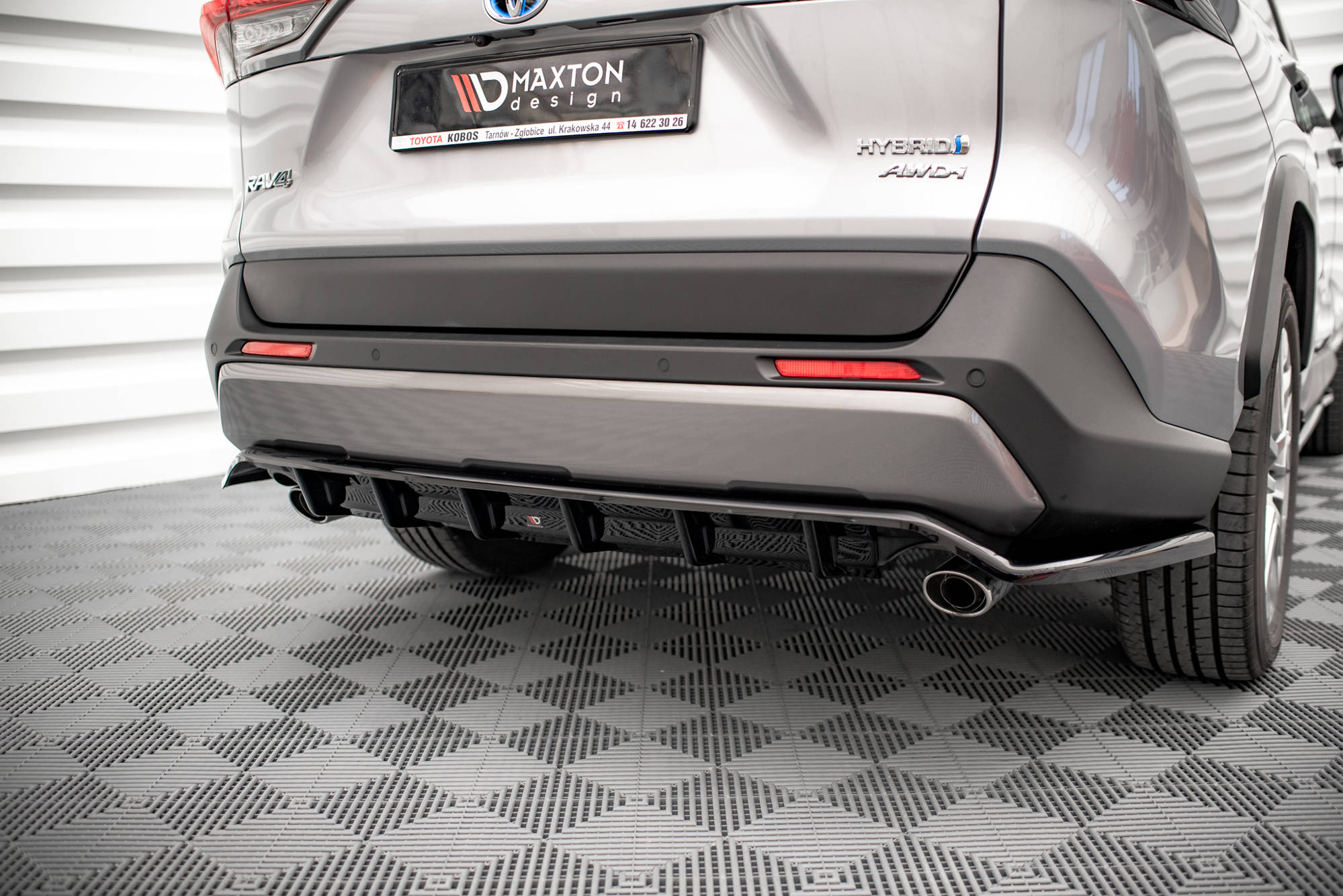 Street+ Mittlerer Diffusor RACE Heck Ansatz passend für Toyota RAV4 Mk5 schwarz Hochglanz