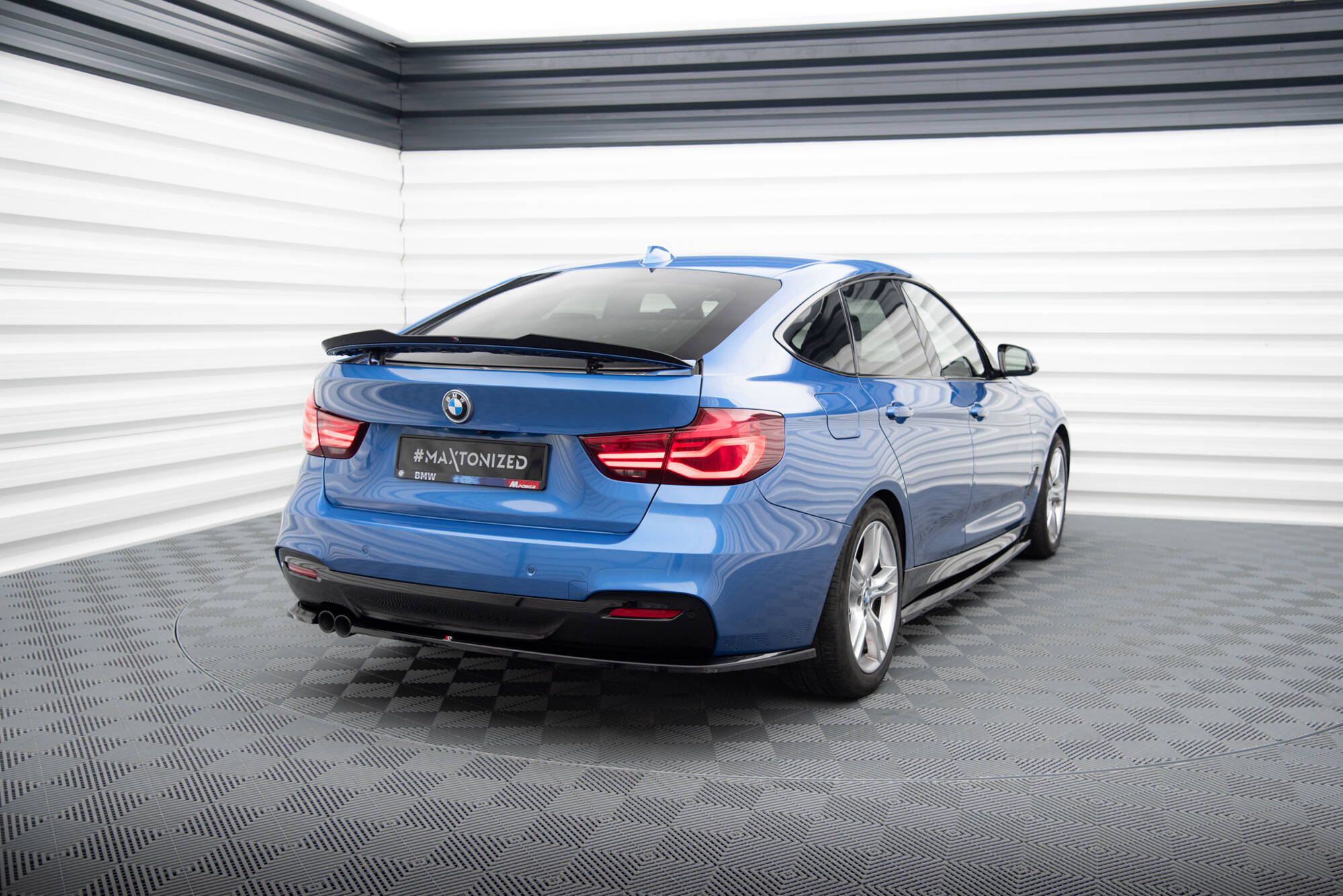 Street+ Heck Ansatz Flaps V.1 passend für BMW 3er GT M-Paket F34 schwarz Hochglanz