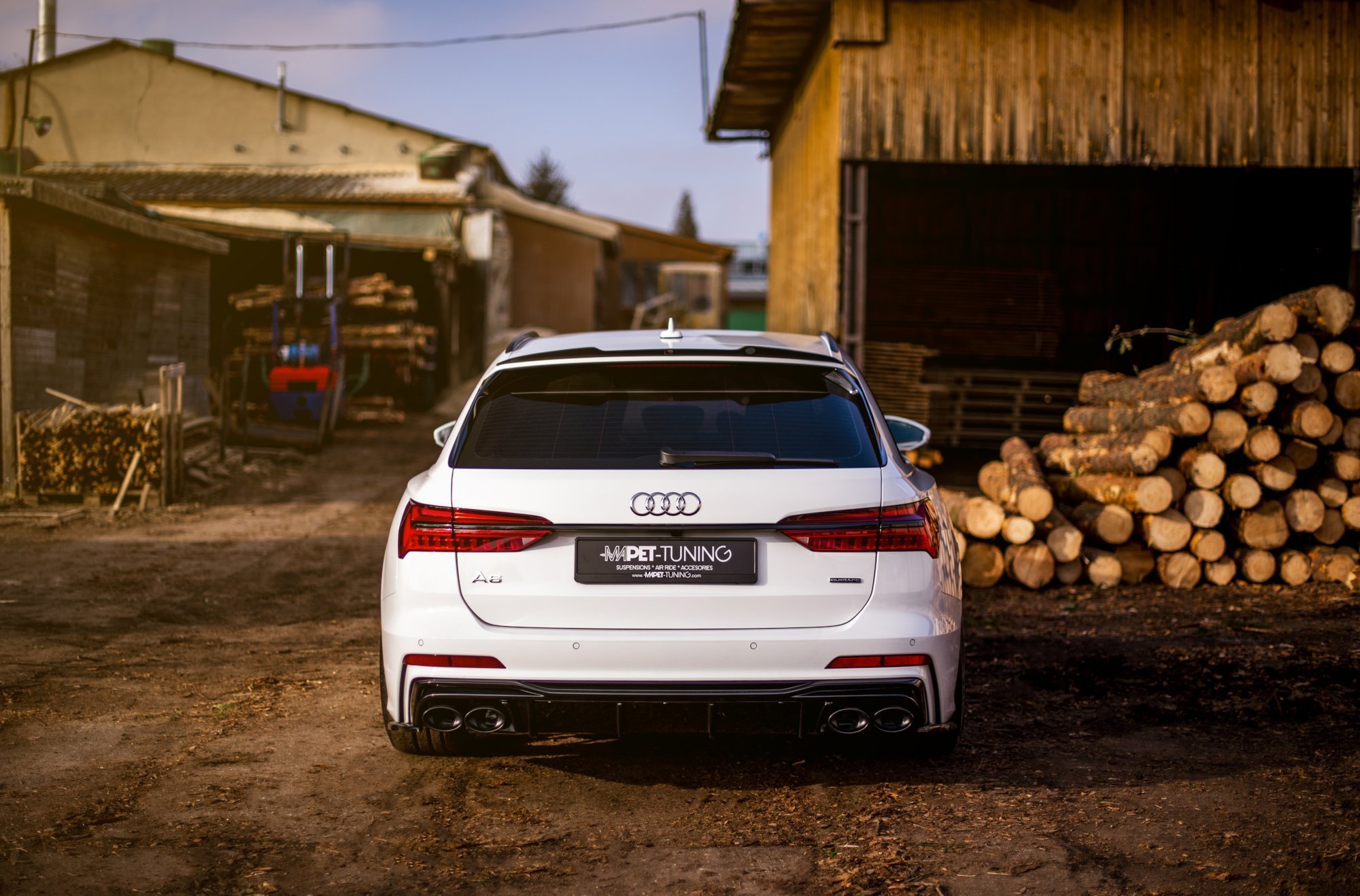 Street+ Heck Ansatz Diffusor + Endrohre chrom passend für Audi A6 S-Line / S6 C8 / C8 FL schwarz Hochglanz