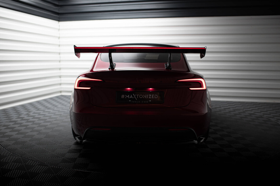 Carbon Heckspoiler Heckflügel + LED passend für Tesla Model 3