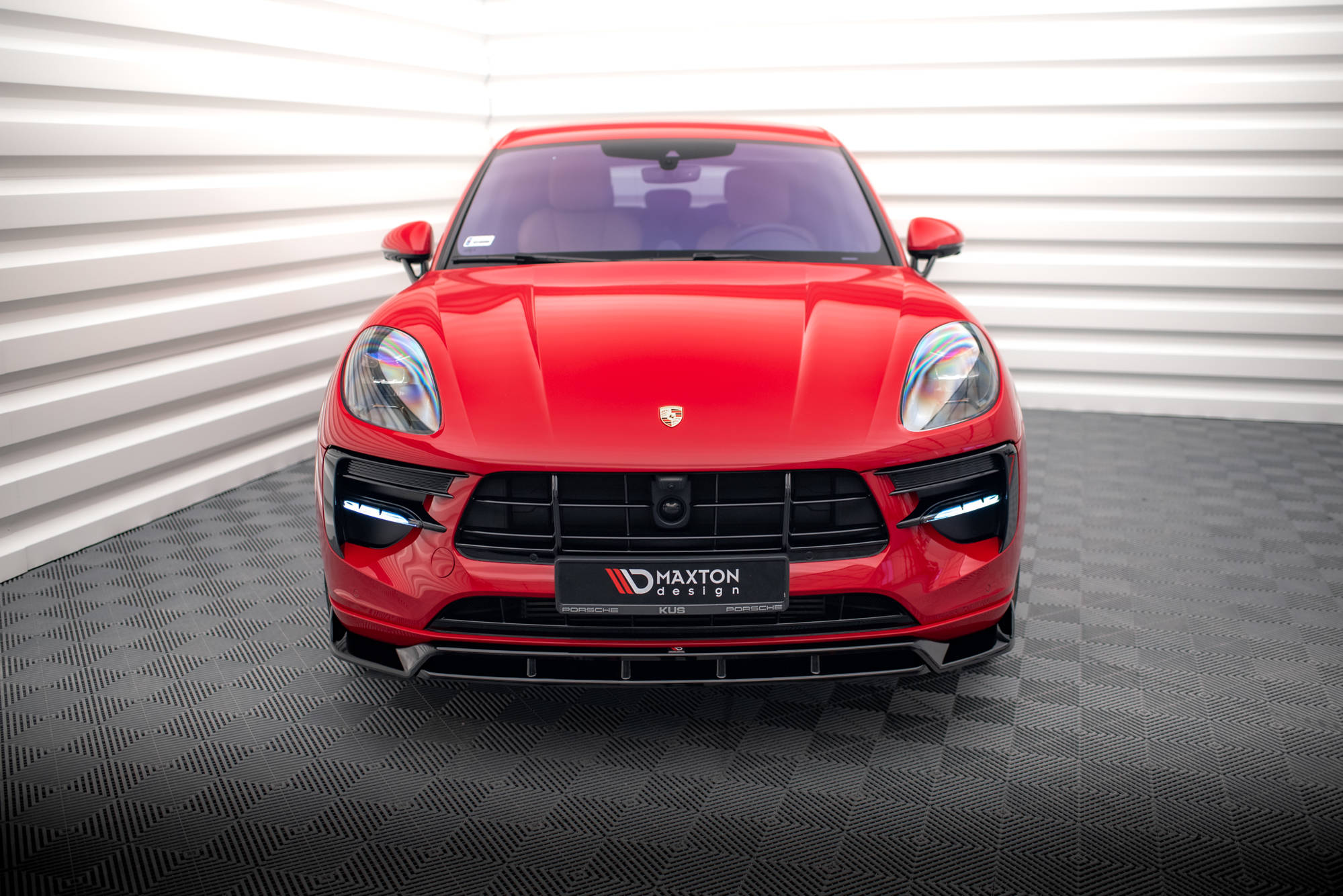 Street+ Spoilerlippe Front Ansatz V.2 passend für Porsche Macan GTS / Sport Design Mk1 FL schwarz Hochglanz