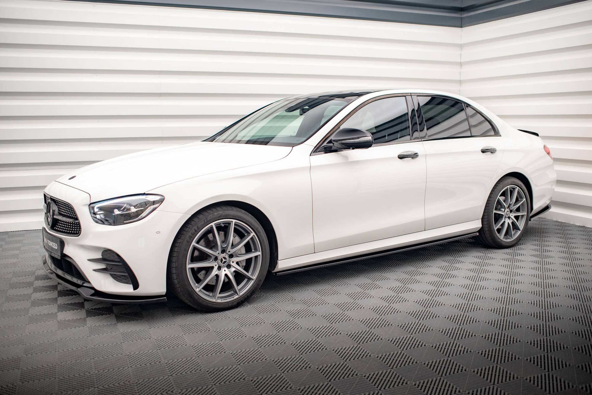 Street+ Seitenschweller Leisten passend für Mercedes E AMG-Line W213 FL schwarz Hochglanz