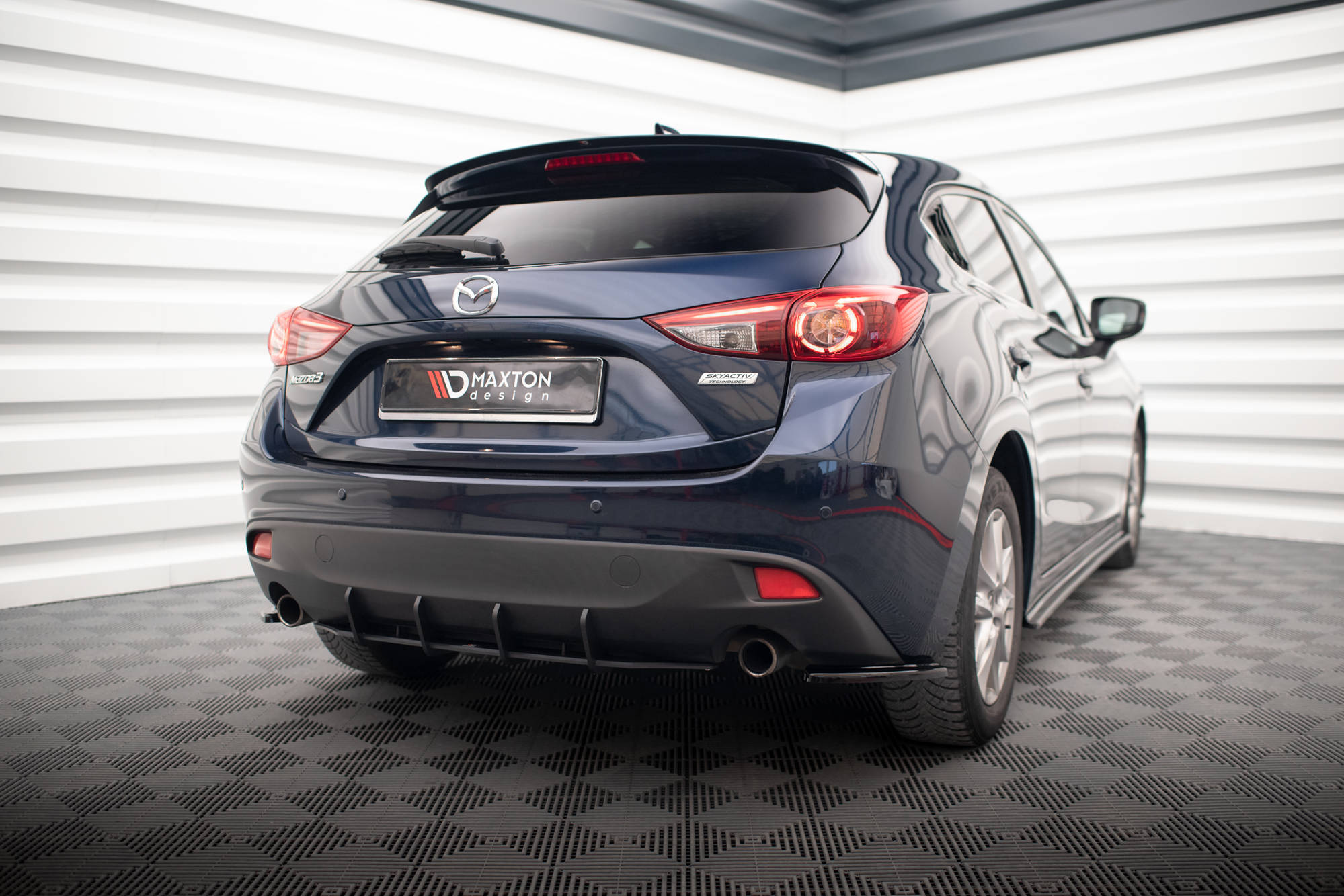 Spoiler CAP für Mazda 3 BN Mk3 schwarz Hochglanz