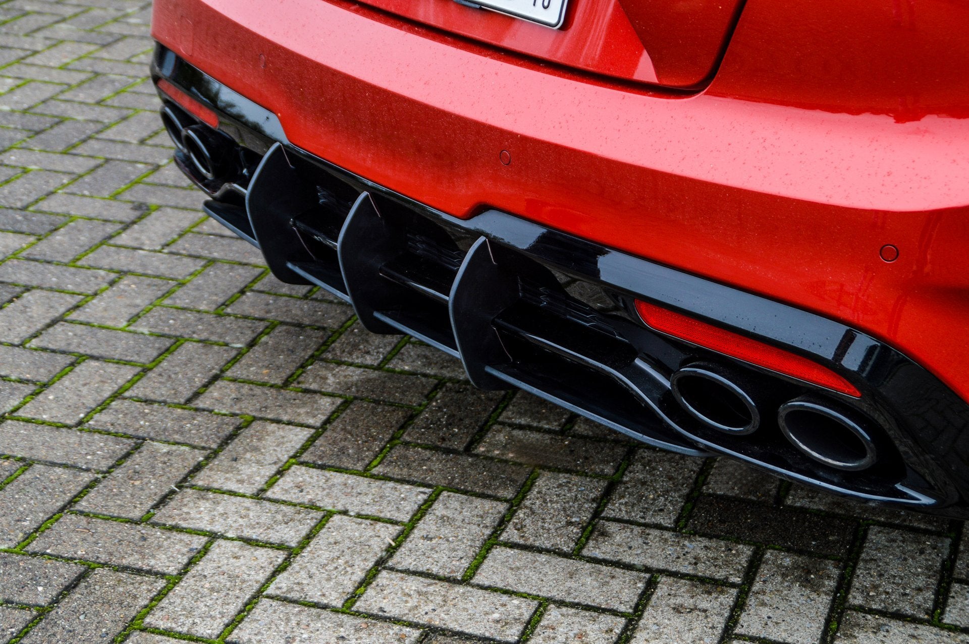 Gefräster Heckansatz + Seitenteile mit Wing für Kia Stinger CK