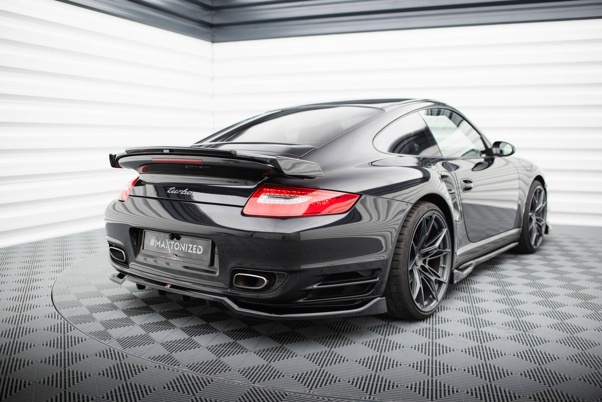 Street+ Mittlerer Diffusor RACE Heck Ansatz passend für Porsche 911 Turbo 997 schwarz Hochglanz