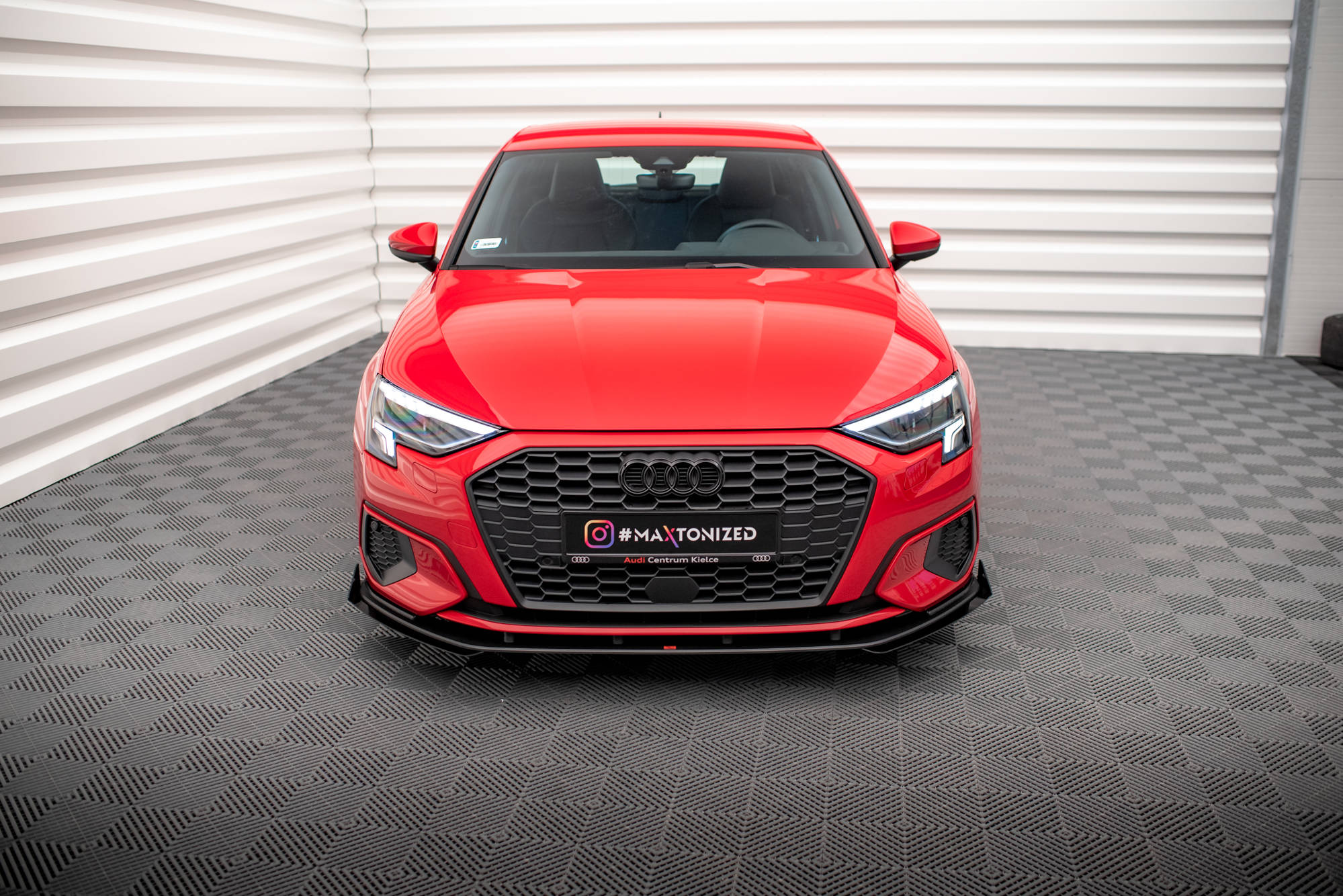 Street Pro Spoilerlippe Front Ansatz passend für Audi A3 8Y rot+ Hochglanz Flaps