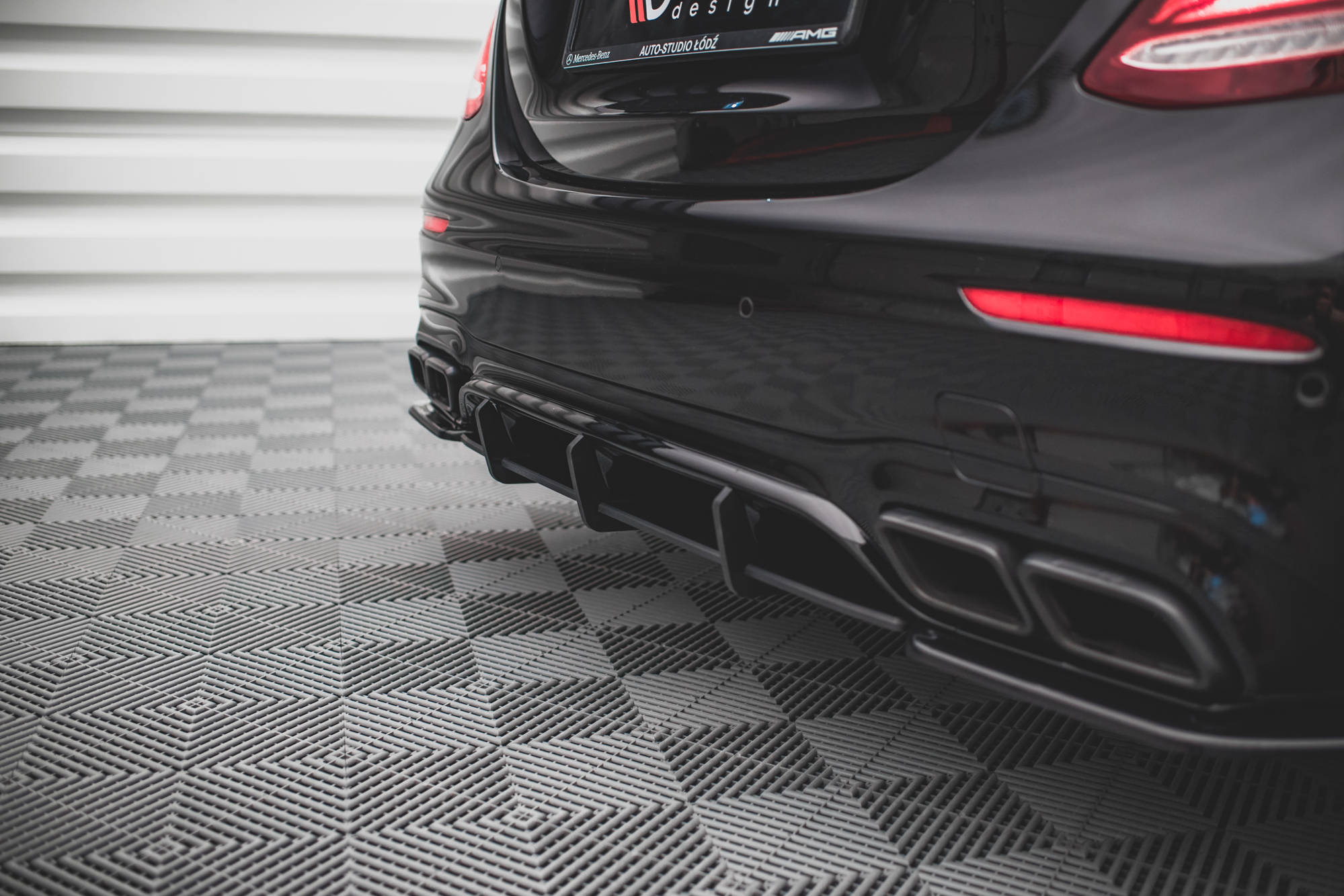 Street Pro Heckschürze Heck Ansatz Diffusor passend für Mercedes E63 AMG Kombi/Limo S213/W213 rot