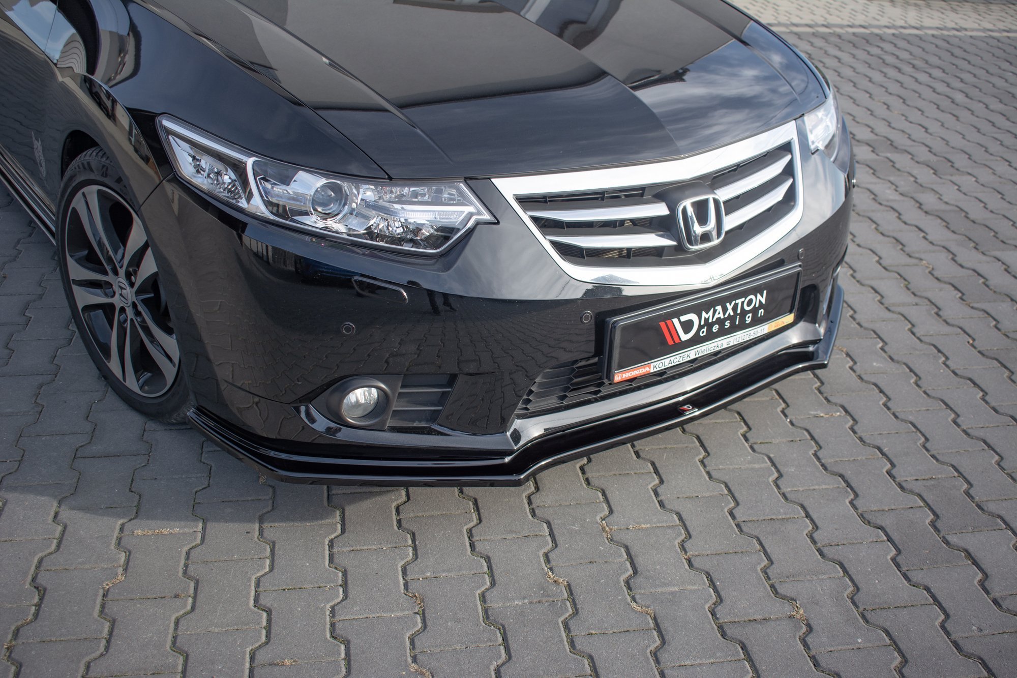 Front Ansatz für Honda Accord VIII CU Series Facelift schwarz Hochglanz