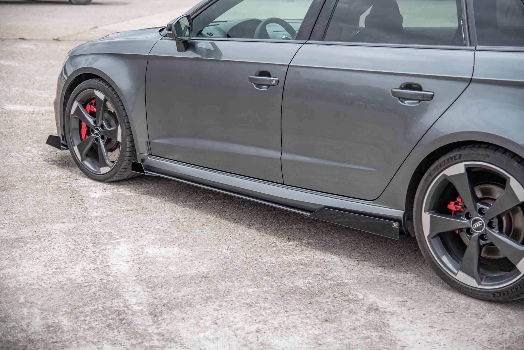 Seitenschweller Flaps für Audi RS3 8V Sportback schwarz Hochglanz