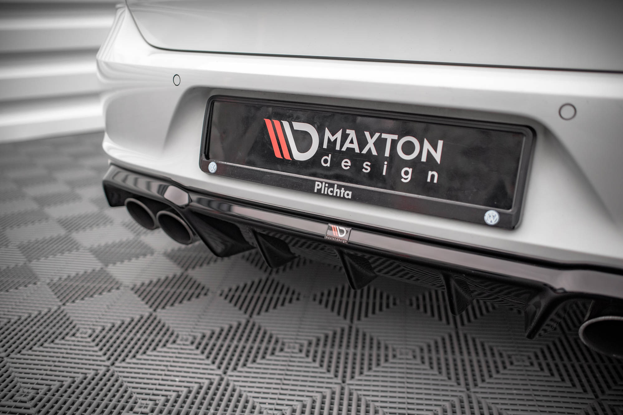 Street+ Heck Ansatz Diffusor passend für VW Golf R Mk7 schwarz Hochglanz