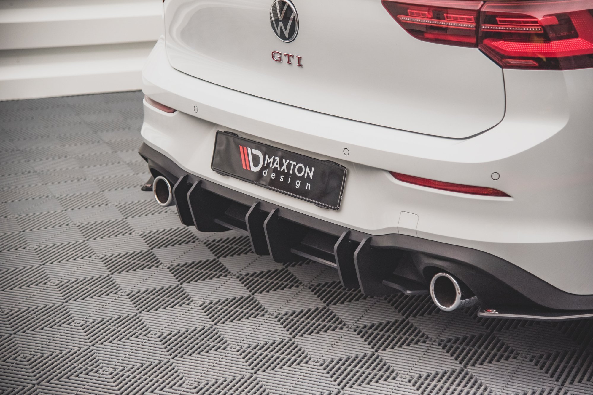 Street Pro Heckschürze Heck Ansatz Diffusor V.2 passend für VW Golf GTI Mk8