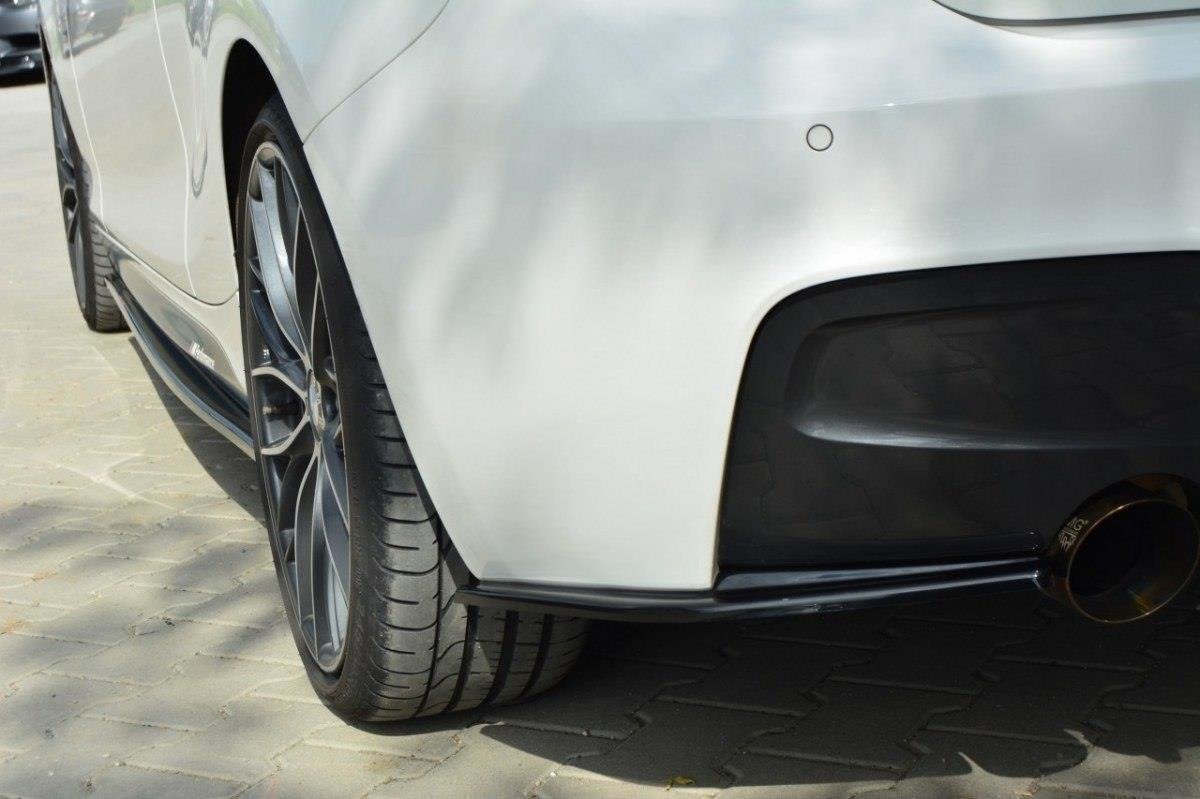 Heck Ansatz Flaps Diffusor für BMW 1er F20/F21 M-Power vor Facelift schwarz Hochglanz