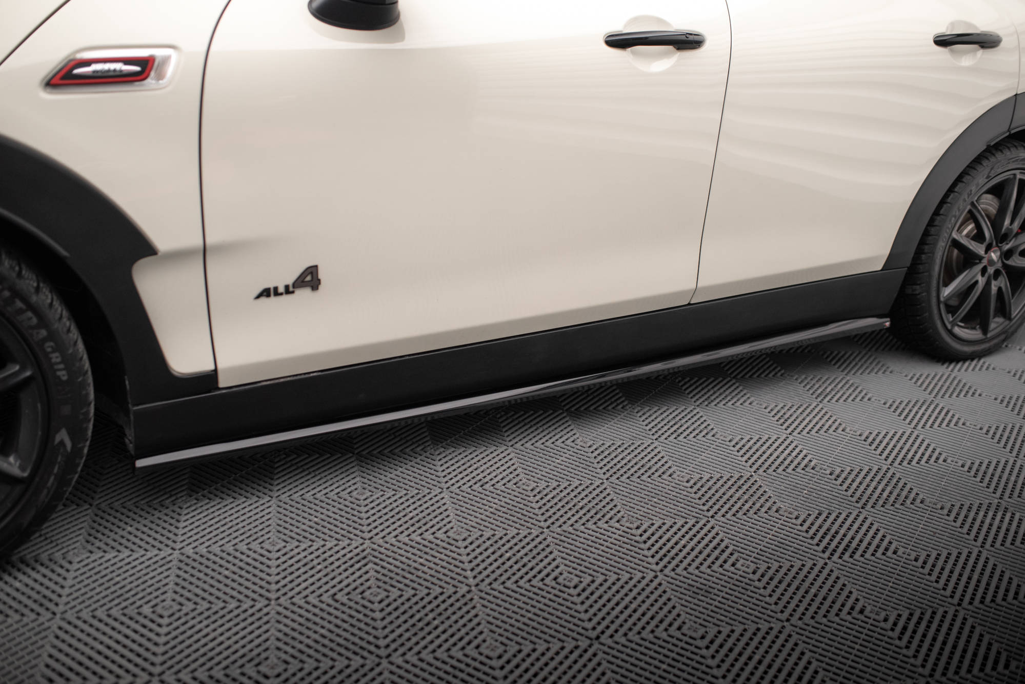 Street+ Seitenschweller Leisten passend für Mini Cooper Clubman John Cooper Works F54 FL schwarz Hochglanz