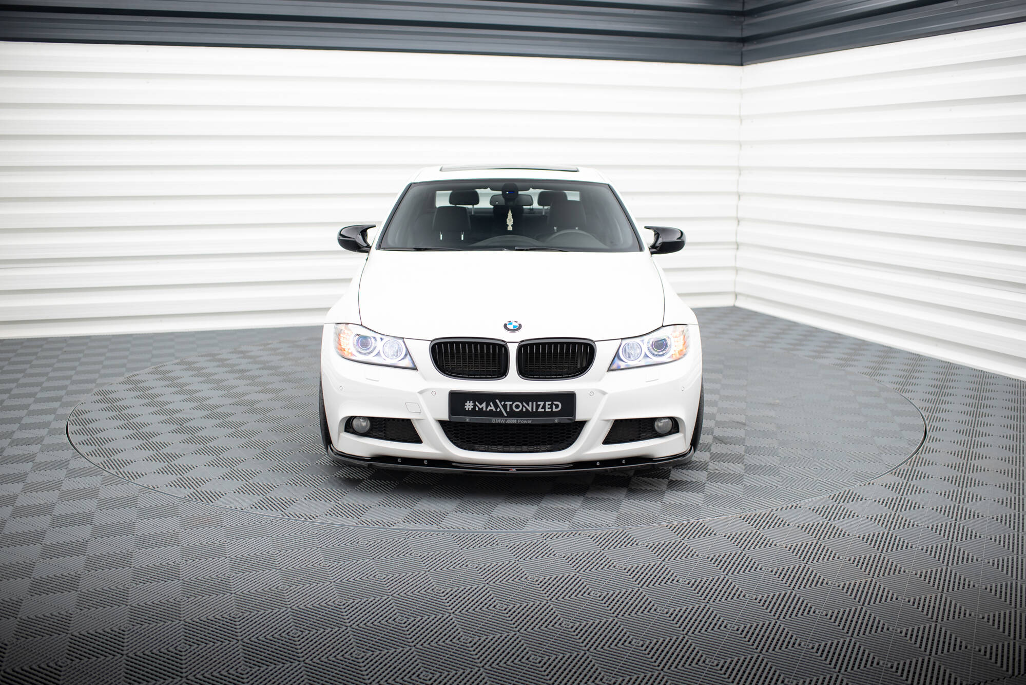 Front Ansatz V.1 für BMW 3er Limousine / Touring M-Paket E90 / E91 Facelift schwarz Hochglanz