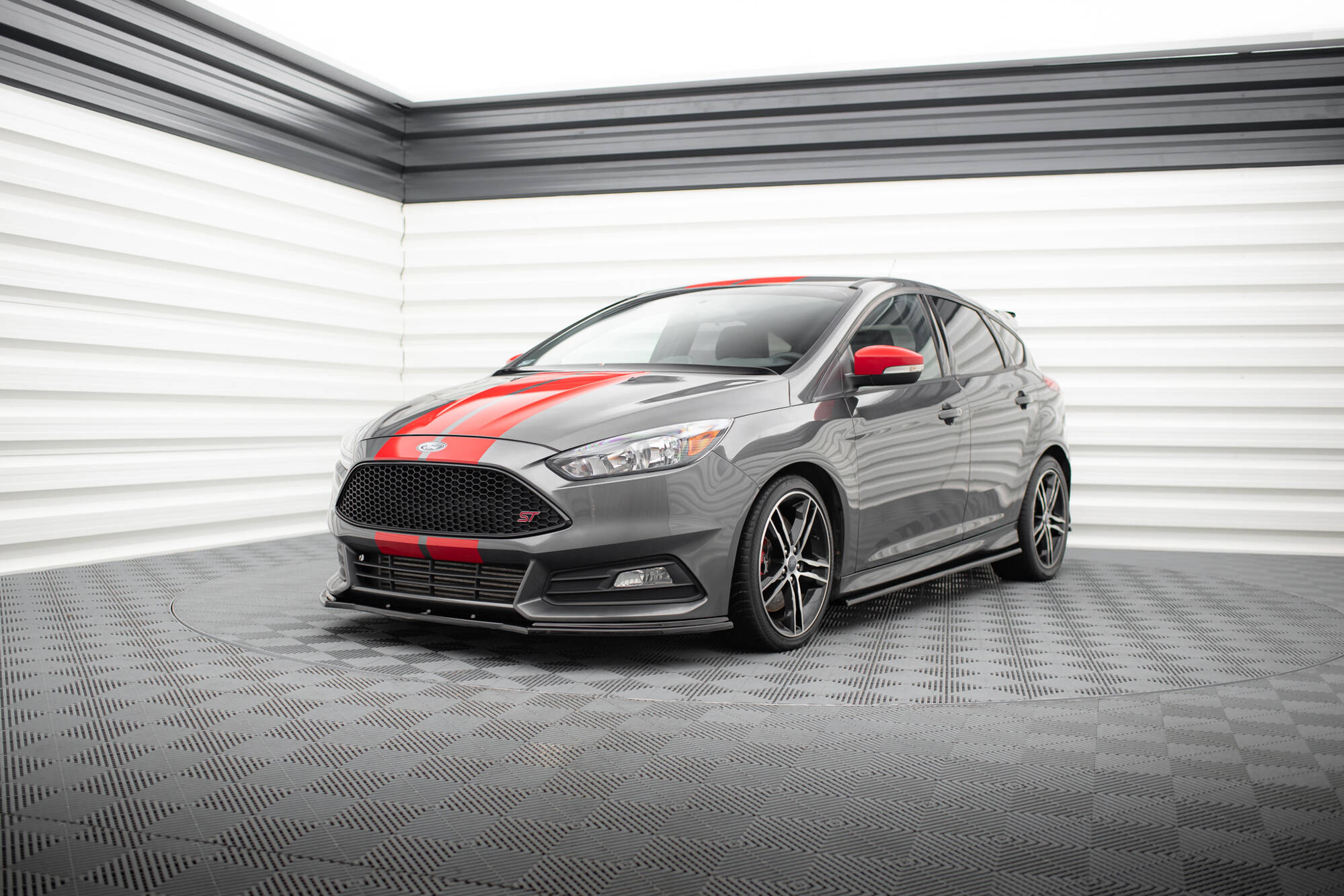 Street+ Seitenschweller Leisten passend für Ford Focus ST / ST-Line Hatchback / Kombi Mk3 / Mk3 FL schwarz Hochglanz