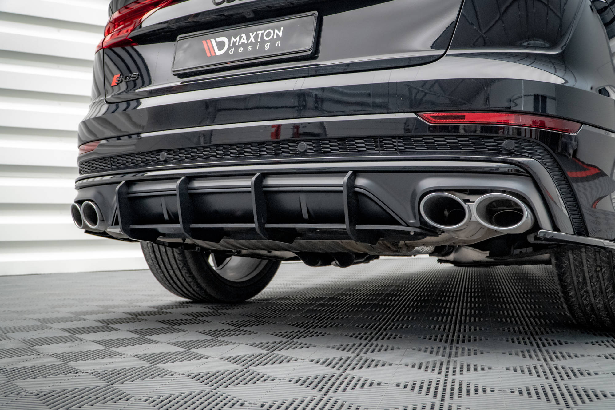Street Pro Heckschürze Heck Ansatz Diffusor passend für Audi SQ8 / Q8 S-Line Mk1 rot