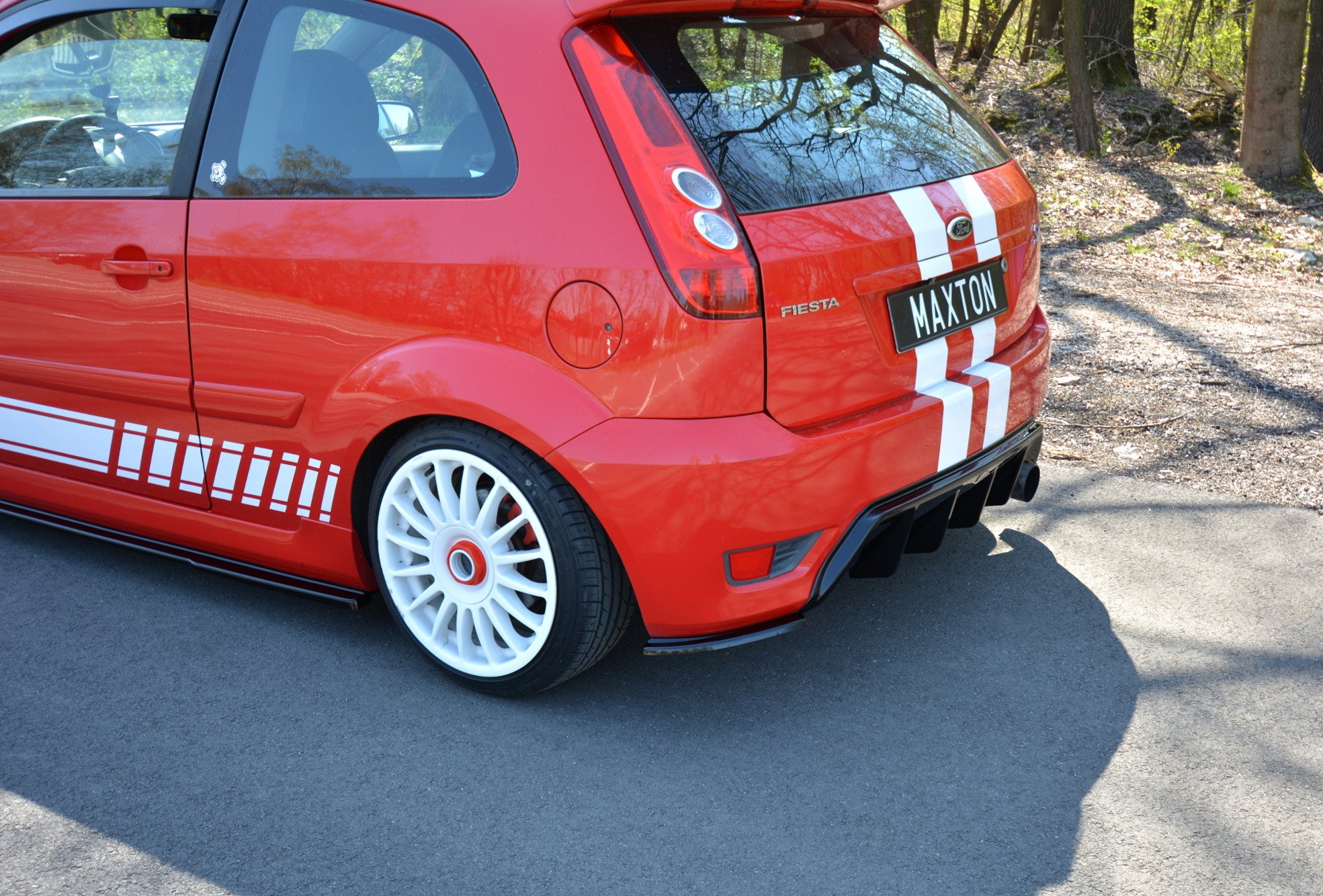 Heck Ansatz Flaps Diffusor für Ford Fiesta ST Mk6 schwarz Hochglanz