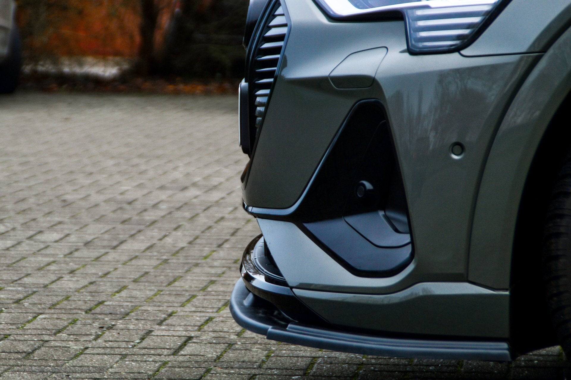Cup Frontspoilerlippe für Audi E-Tron Quattro +Sportback Carbon Optik
