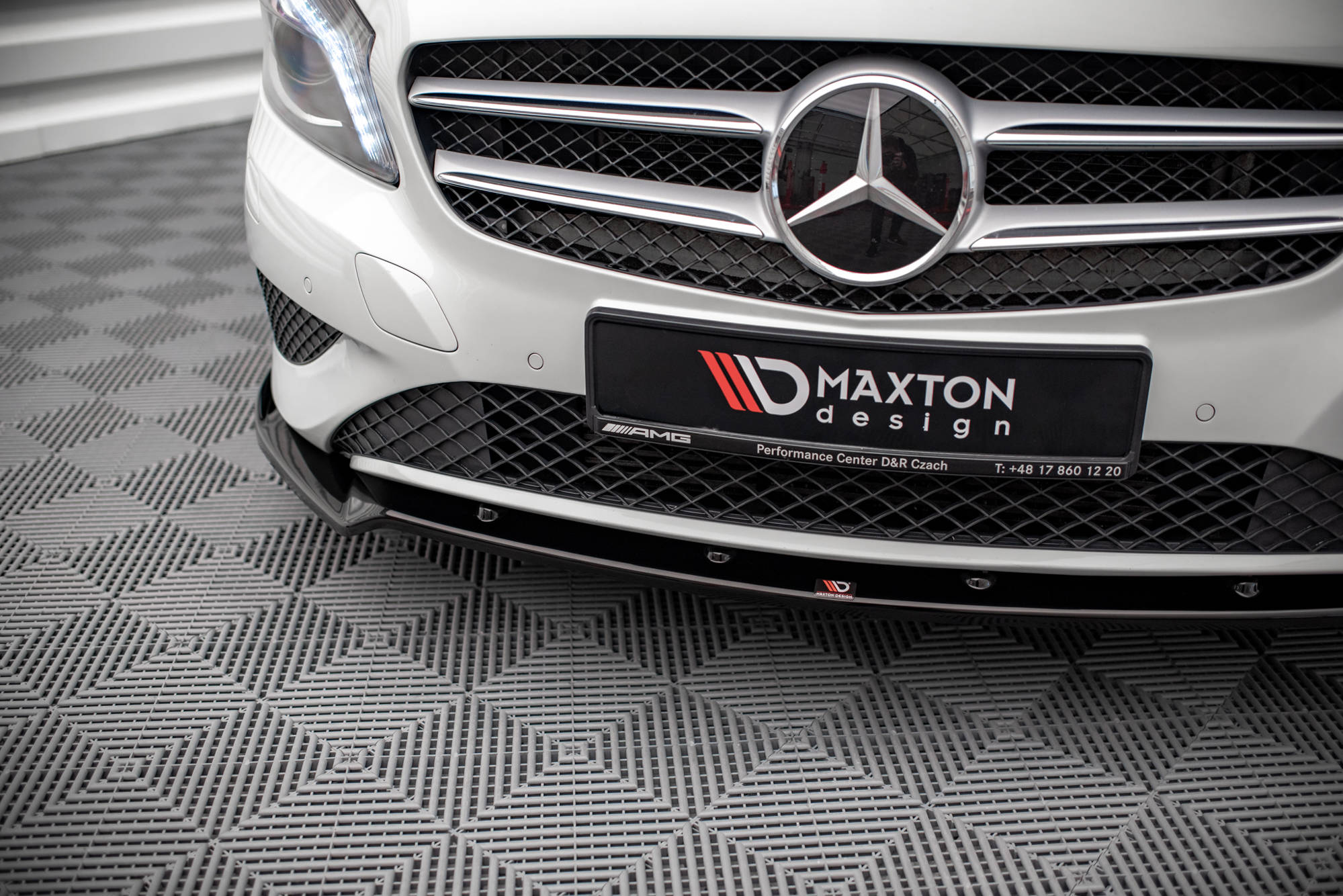 Street+ Spoilerlippe Front Ansatz V.2 passend für Mercedes A W176 schwarz Hochglanz