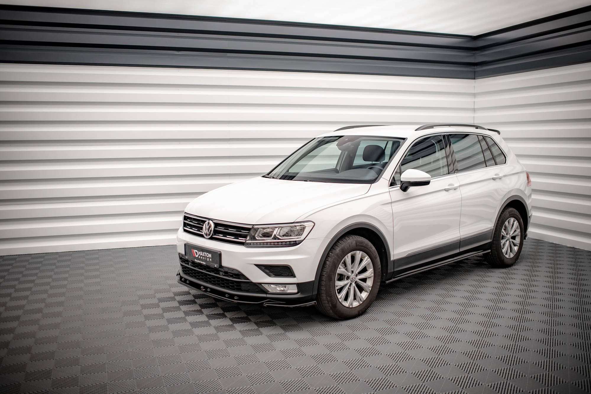 Street+ Seitenschweller Leisten passend für VW Tiguan Mk2 schwarz Hochglanz