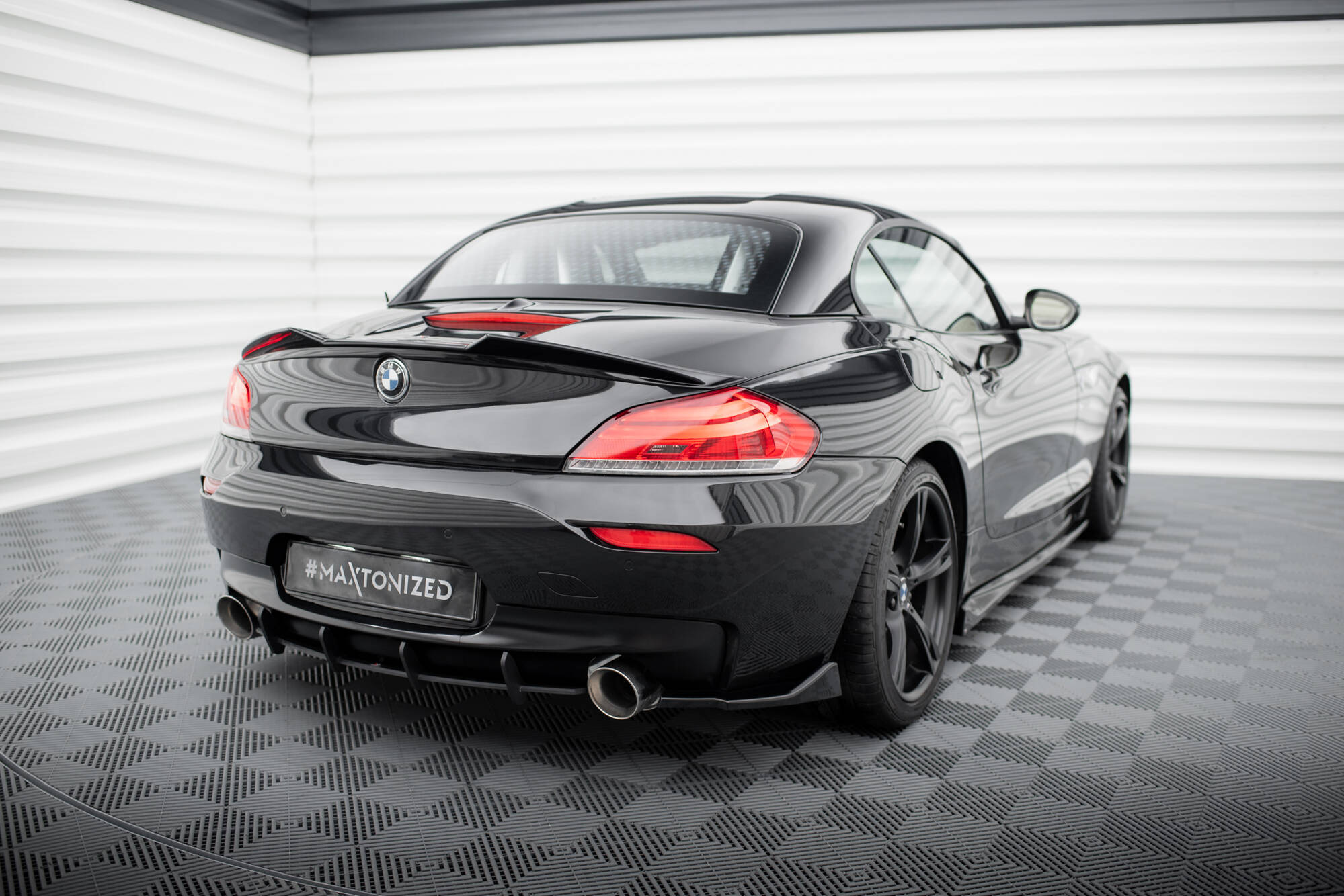 Street+ Heck Ansatz Flaps passend für BMW Z4 M-Paket E89 FL schwarz Hochglanz