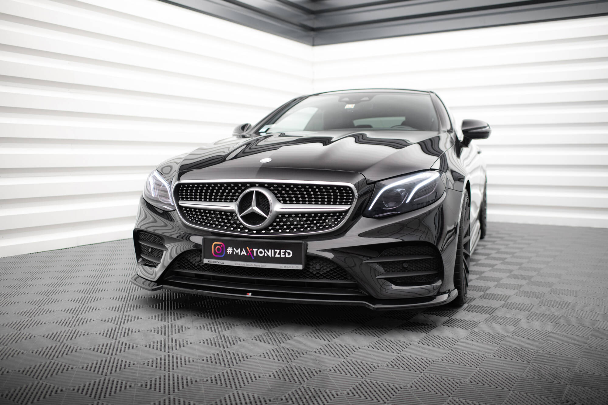 Front Ansatz V.2 für Mercedes-Benz E-Klasse W213 Coupe C238 / Cabriolet A238 AMG-Line / 53 AMG schwarz Hochglanz