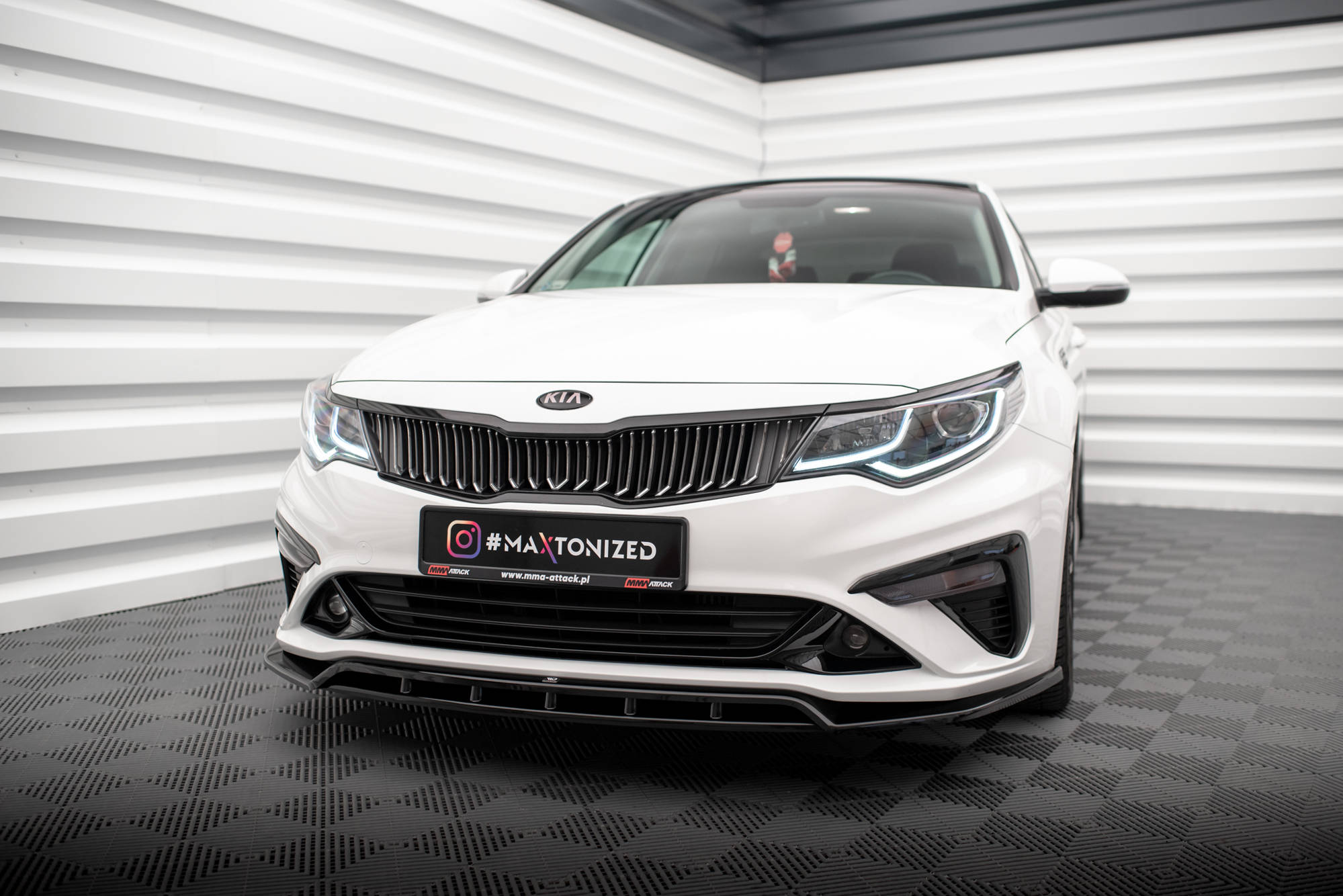 Street+ Spoilerlippe Front Ansatz V.1 passend für Kia Optima Mk4 FL schwarz Hochglanz