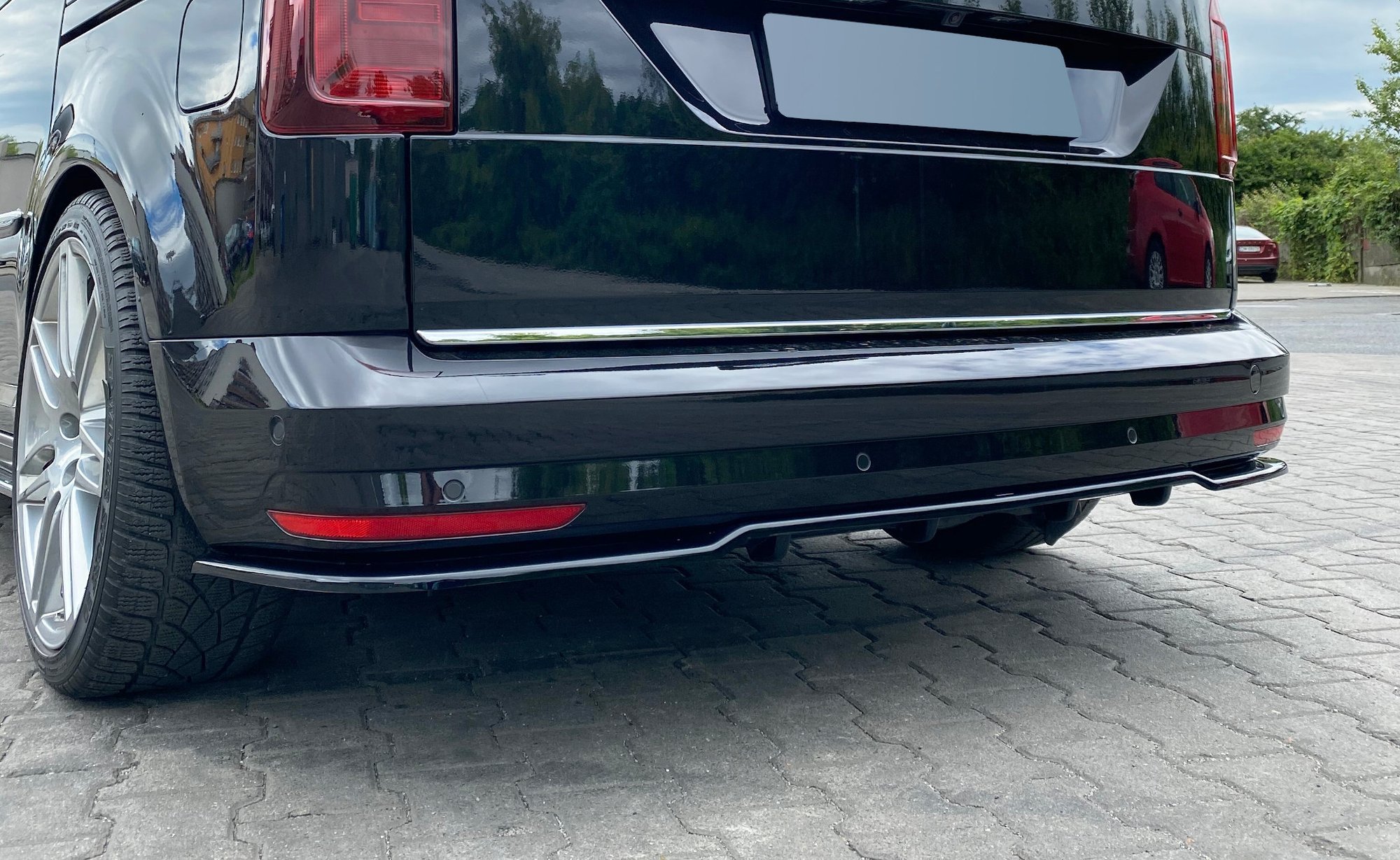 Street+ Mittlerer Diffusor RACE Heck Ansatz passend für VW Caddy Mk. 4 schwarz Hochglanz